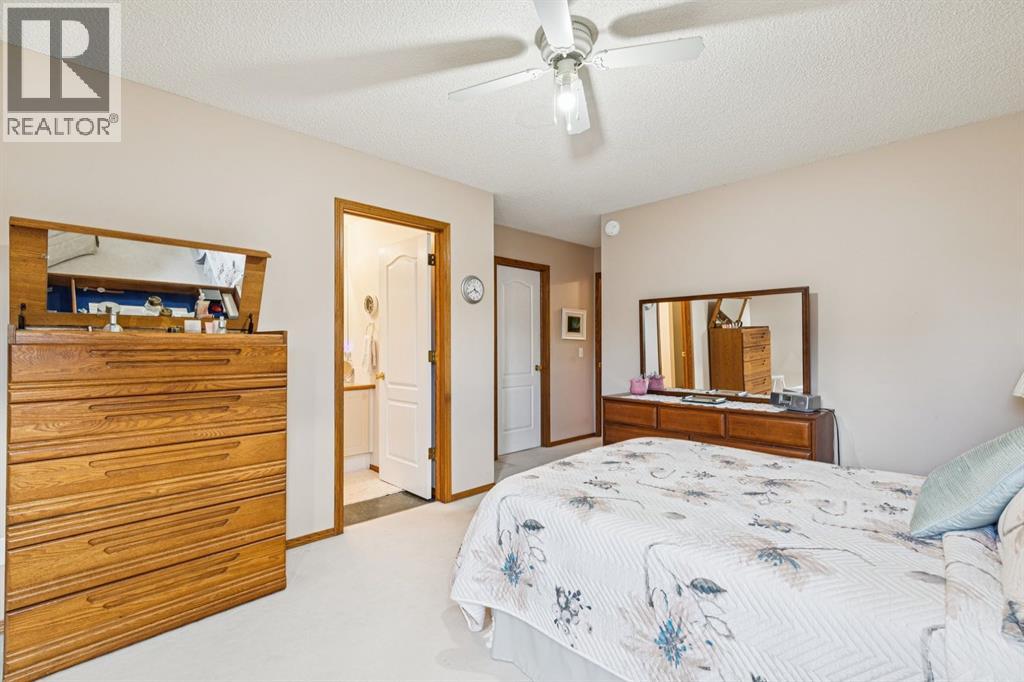 2 Bow Place, Cochrane, Alberta  T4C 1M9 - Photo 19 - A2292808