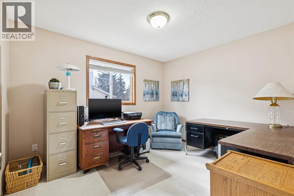 2 Bow Place, Cochrane, Alberta  T4C 1M9 - Photo 23 - A2292808