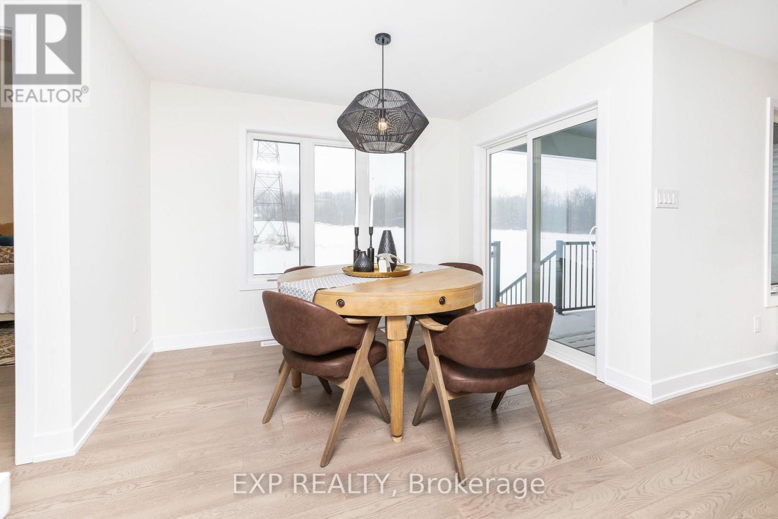 229 Trudeau Crescent, Russell, Ontario K4R 1E5 - Photo 23 - X12905058