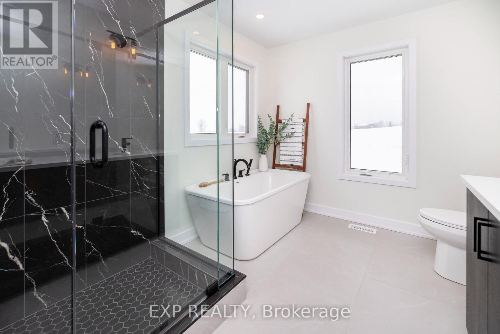 229 Trudeau Crescent, Russell, Ontario K4R 1E5 - Photo 35 - X12905058