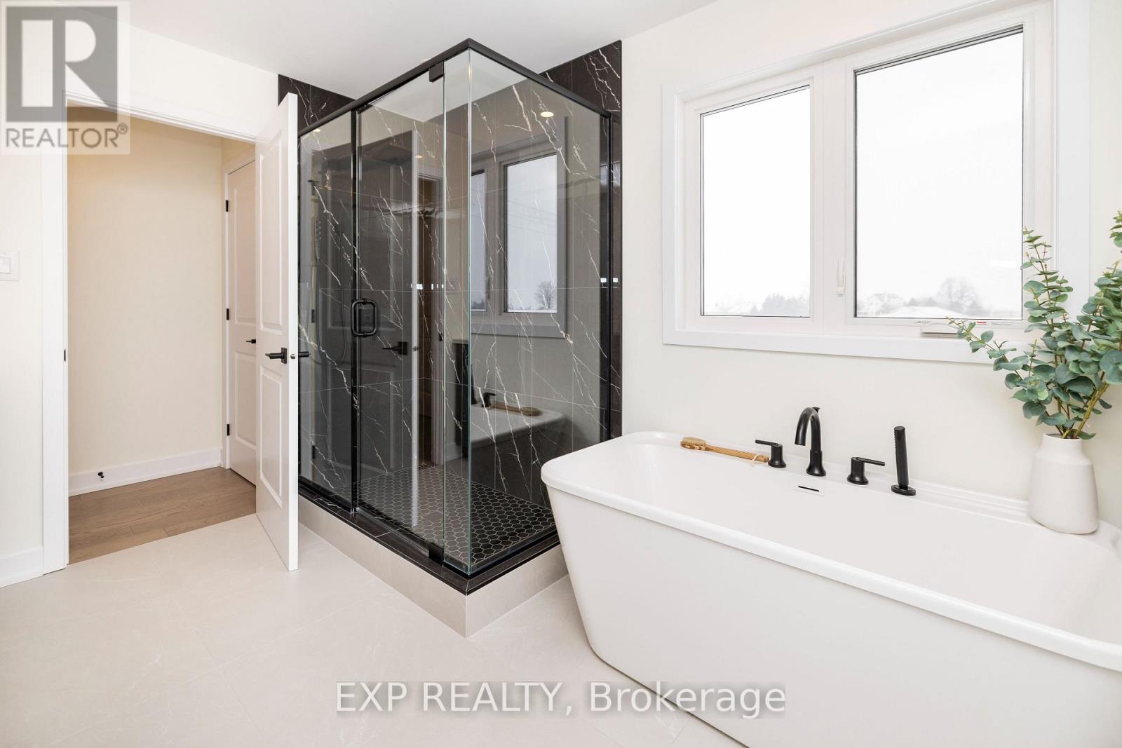 229 Trudeau Crescent, Russell, Ontario K4R 1E5 - Photo 37 - X12905058