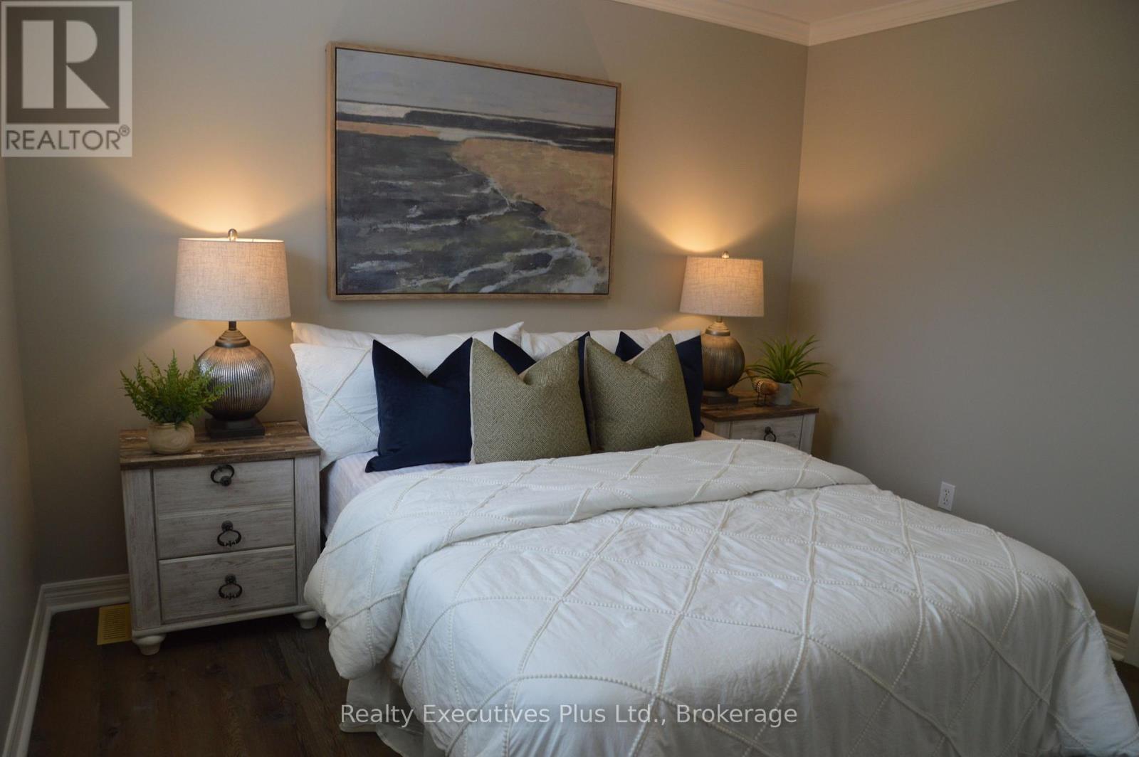 37 Kintail Crescent, London South, Ontario  N6E 1J4 - Photo 17 - X12905016