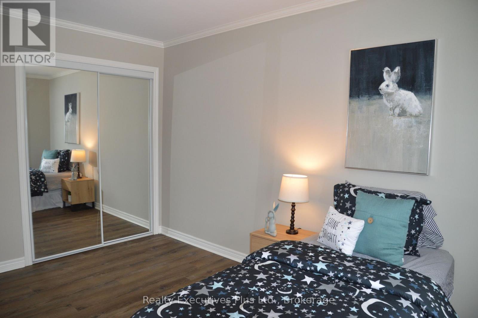 37 Kintail Crescent, London South, Ontario  N6E 1J4 - Photo 22 - X12905016