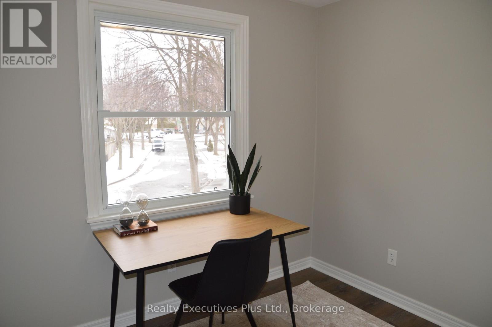 37 Kintail Crescent, London South, Ontario  N6E 1J4 - Photo 23 - X12905016