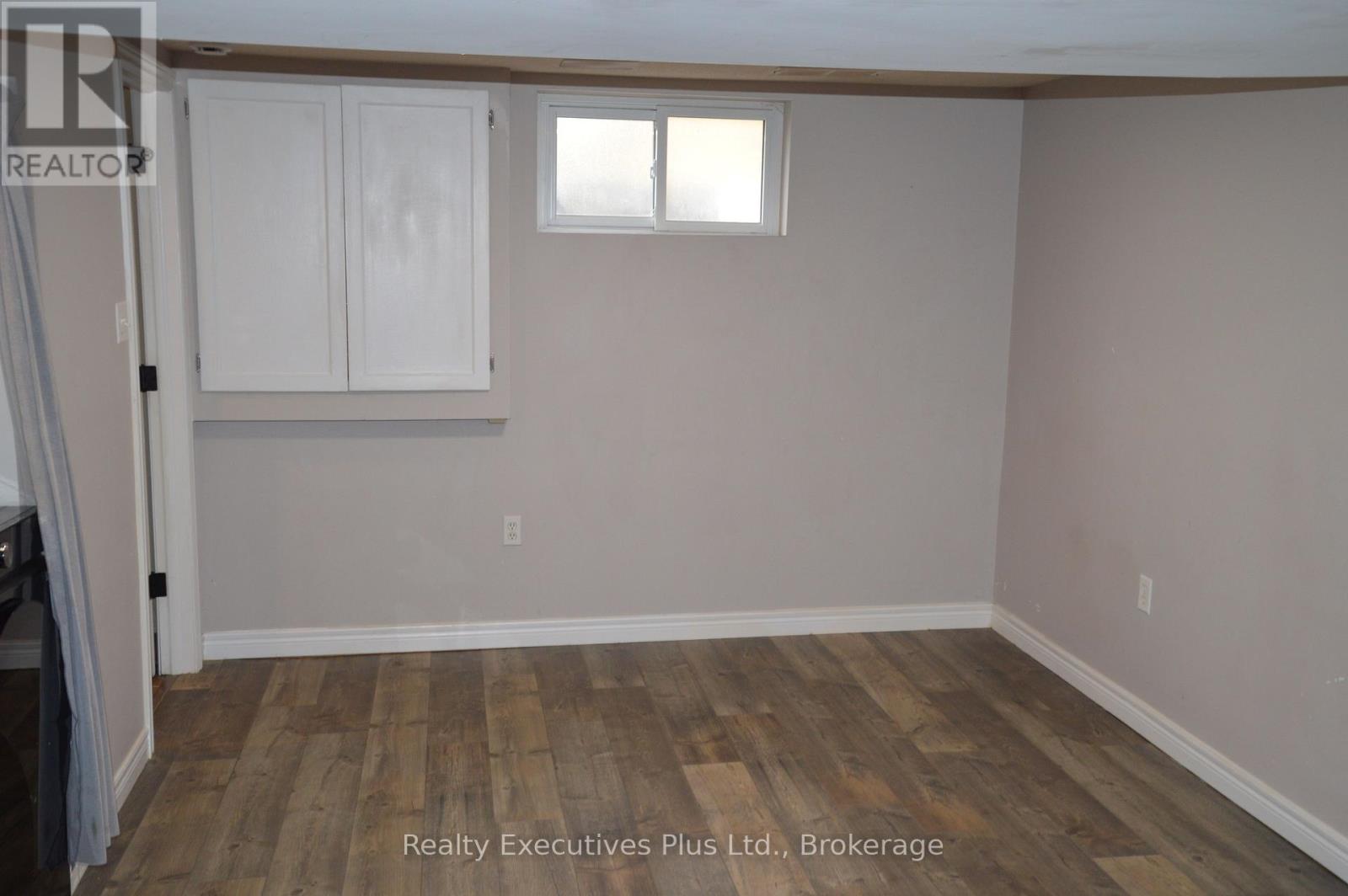 37 Kintail Crescent, London South, Ontario  N6E 1J4 - Photo 31 - X12905016