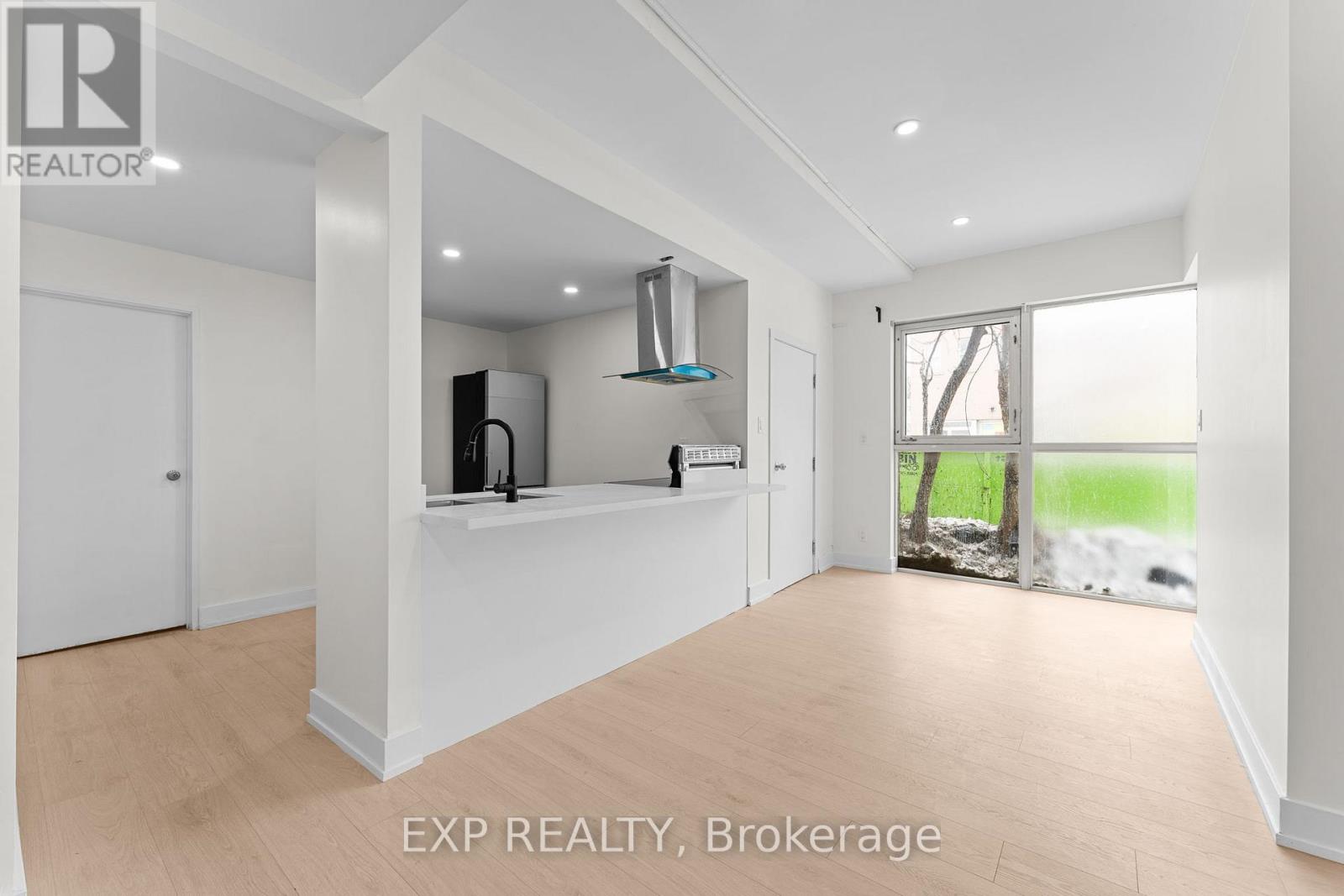 Unit #2 - 1558 Queen Street E, Toronto (Greenwood-Coxwell), Ontario  M4L 1E8 - Photo 10 - E12905064