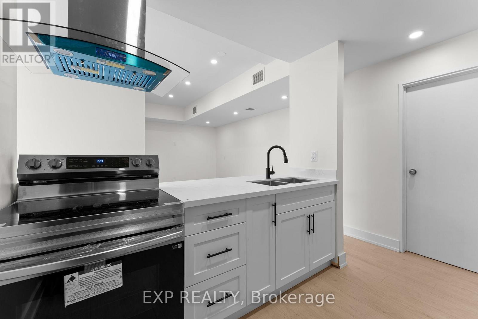 Unit #2 - 1558 Queen Street E, Toronto (Greenwood-Coxwell), Ontario  M4L 1E8 - Photo 12 - E12905064