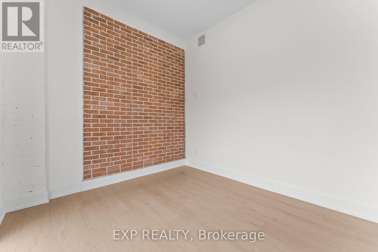 Unit #2 - 1558 Queen Street E, Toronto (Greenwood-Coxwell), Ontario  M4L 1E8 - Photo 18 - E12905064