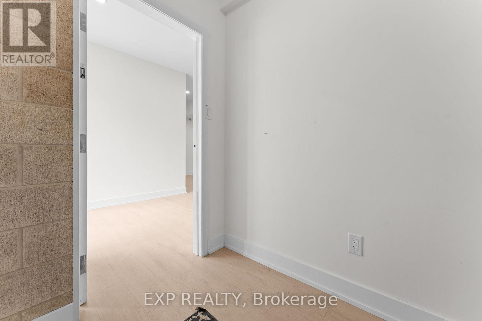 Unit #2 - 1558 Queen Street E, Toronto (Greenwood-Coxwell), Ontario  M4L 1E8 - Photo 23 - E12905064