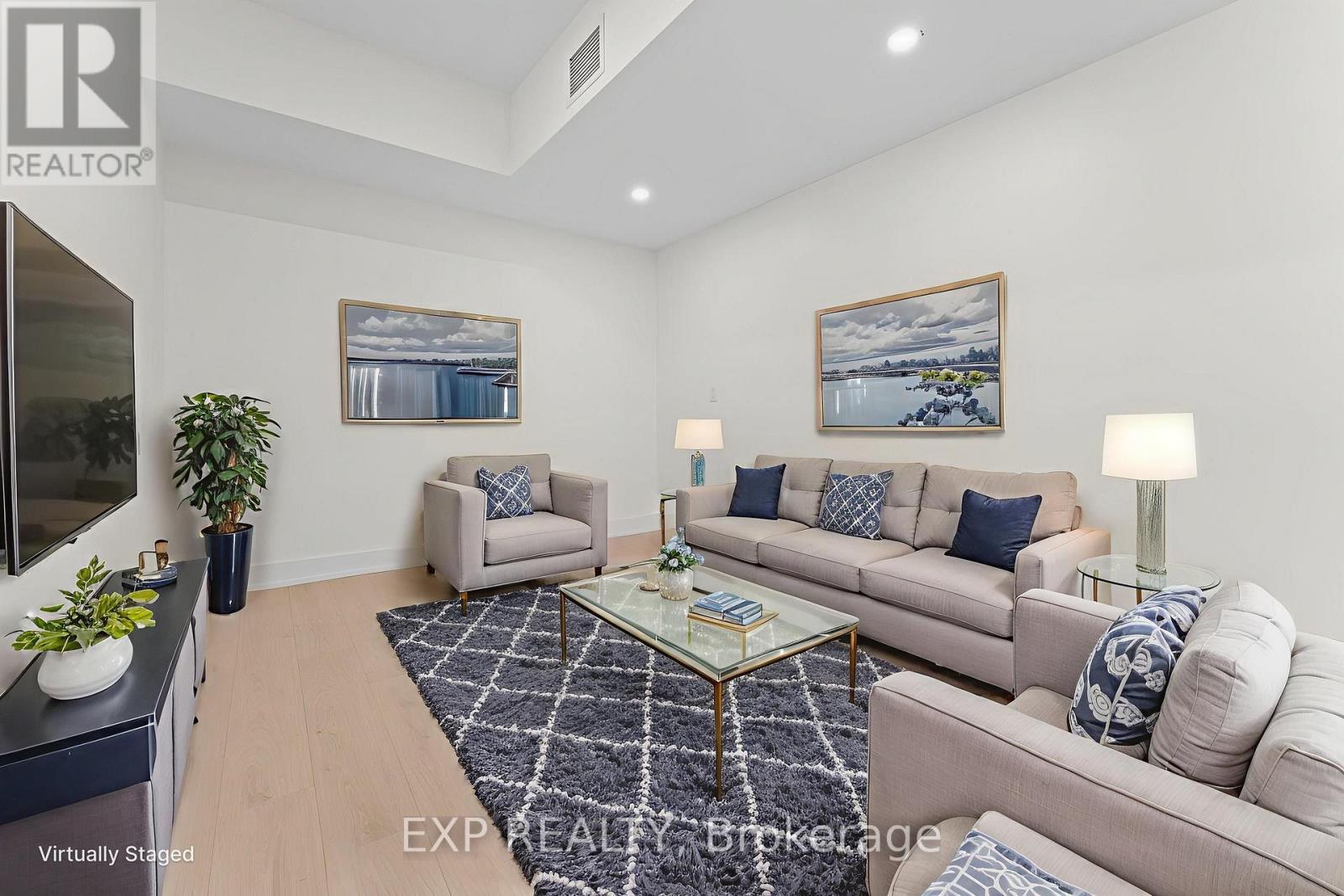 Unit #2 - 1558 Queen Street E, Toronto (Greenwood-Coxwell), Ontario  M4L 1E8 - Photo 3 - E12905064