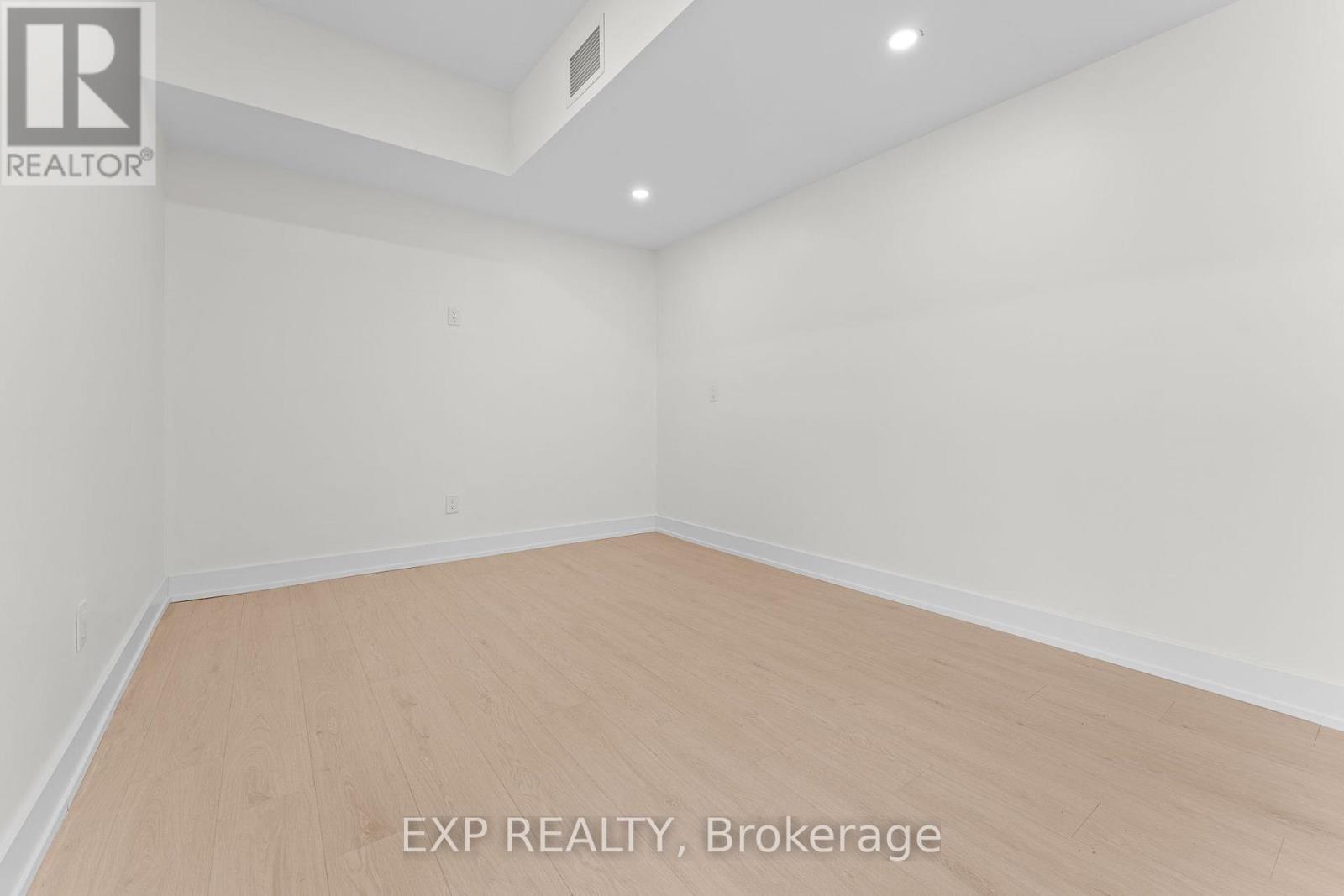 Unit #2 - 1558 Queen Street E, Toronto (Greenwood-Coxwell), Ontario  M4L 1E8 - Photo 4 - E12905064