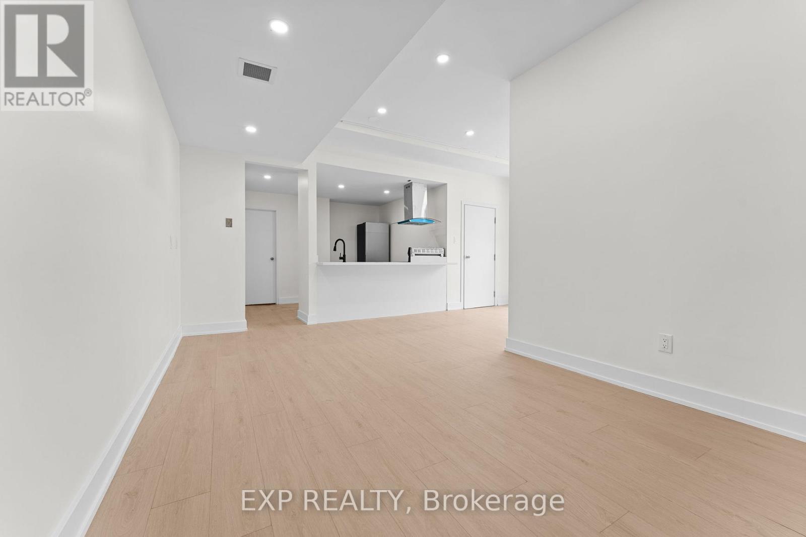 Unit #2 - 1558 Queen Street E, Toronto (Greenwood-Coxwell), Ontario  M4L 1E8 - Photo 6 - E12905064