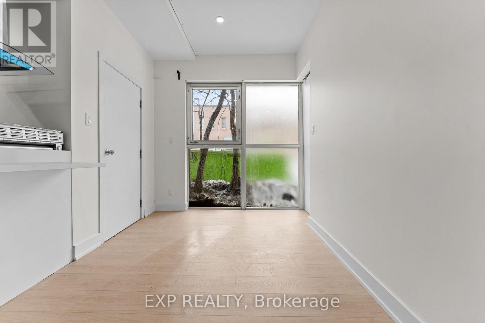 Unit #2 - 1558 Queen Street E, Toronto (Greenwood-Coxwell), Ontario  M4L 1E8 - Photo 8 - E12905064