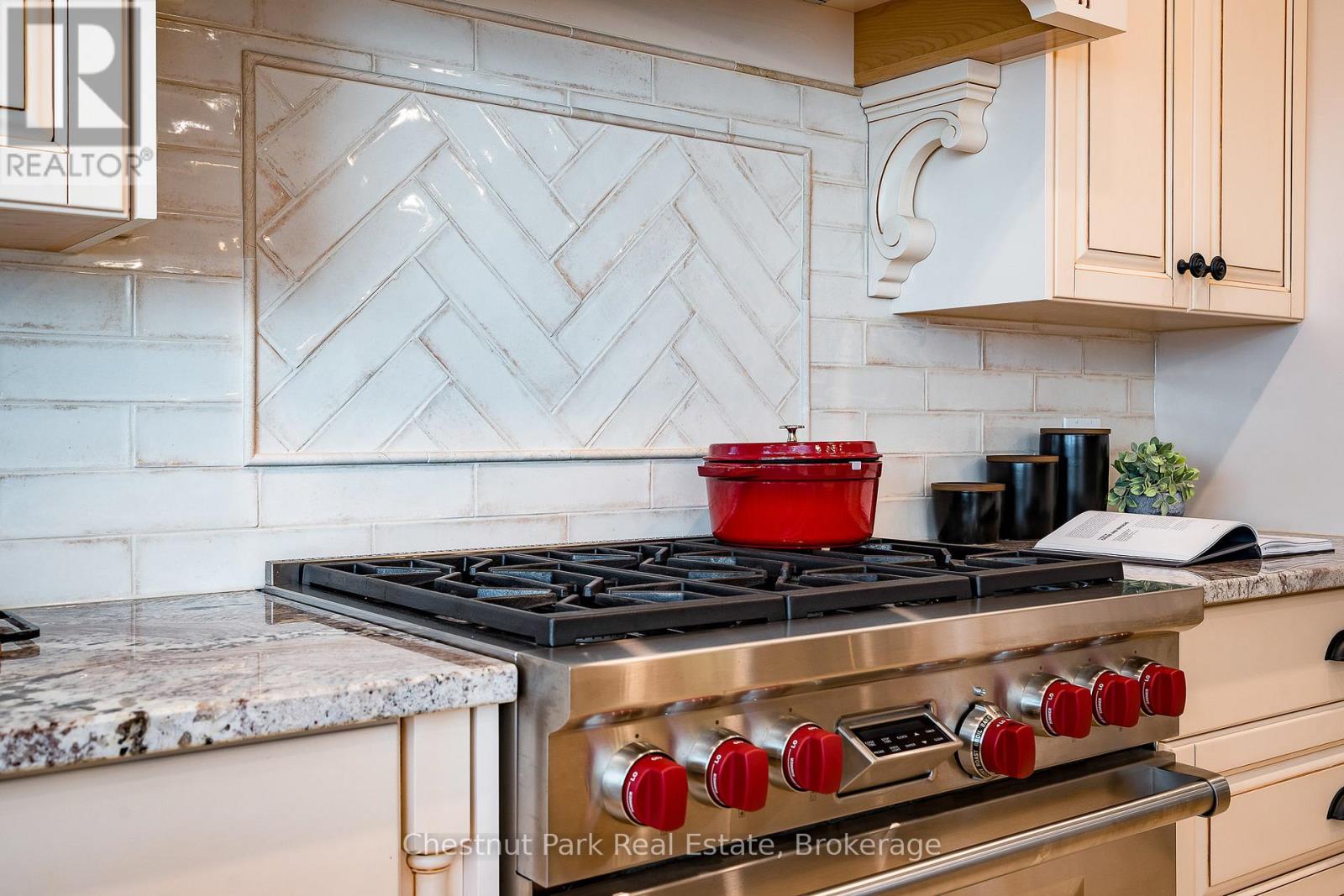 47 Glen Road, Collingwood, Ontario  L9Y 0X2 - Photo 22 - S12905046