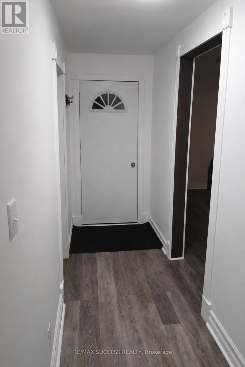 1711 St Johns Road, Innisfil (Alcona), Ontario  L9S 1S9 - Photo 2 - N12904992