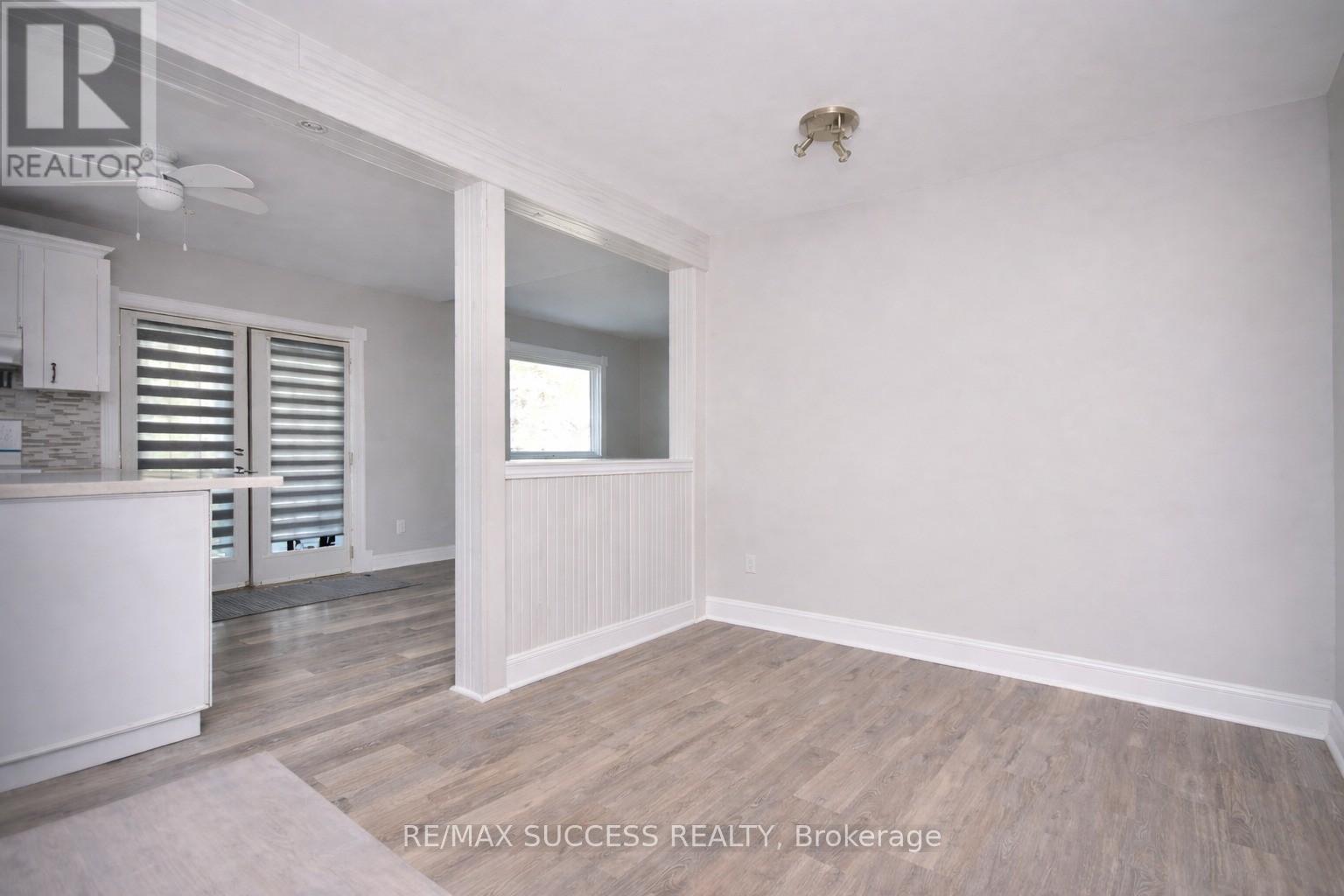 1711 St Johns Road, Innisfil (Alcona), Ontario  L9S 1S9 - Photo 5 - N12904992