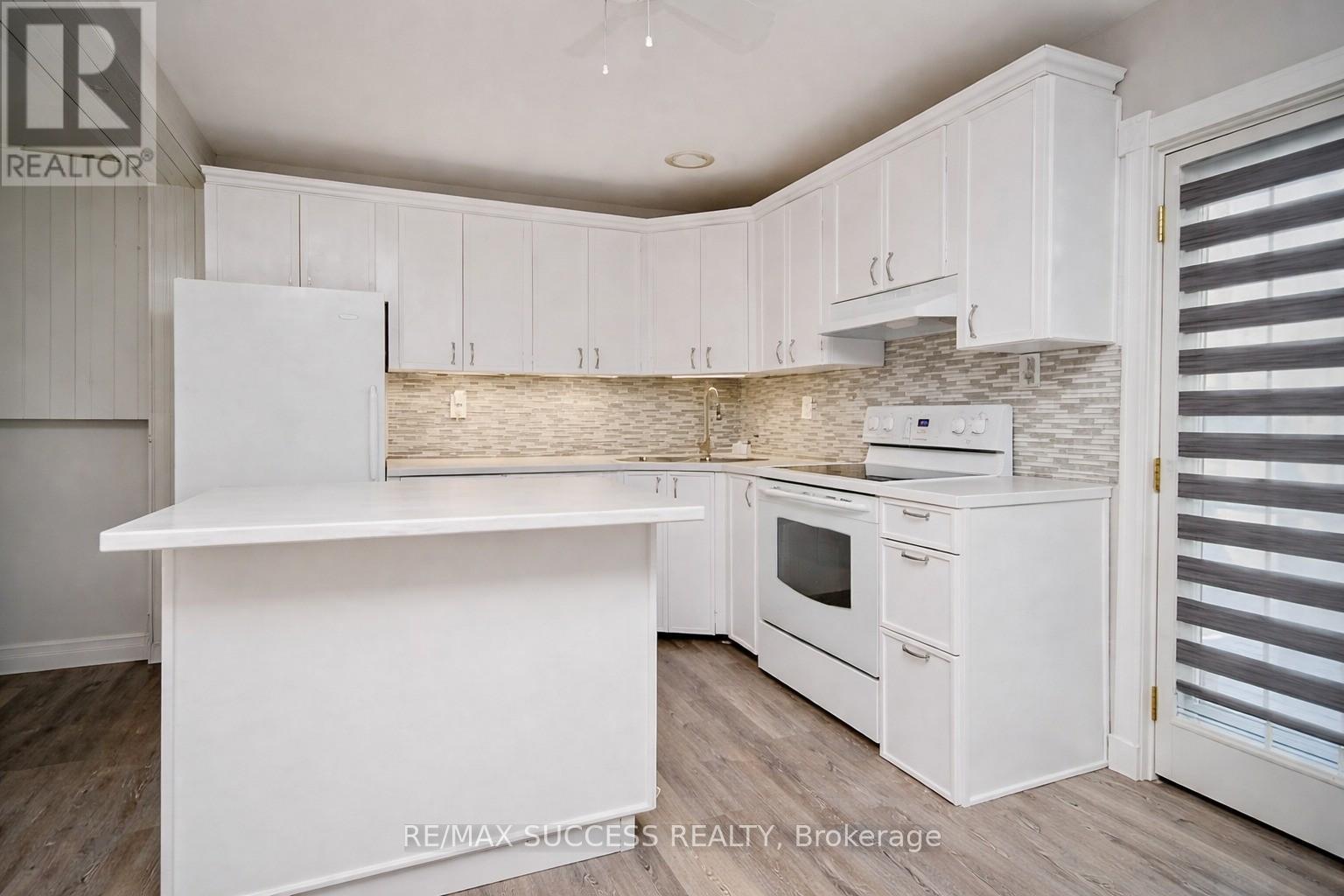 1711 St Johns Road, Innisfil (Alcona), Ontario  L9S 1S9 - Photo 6 - N12904992