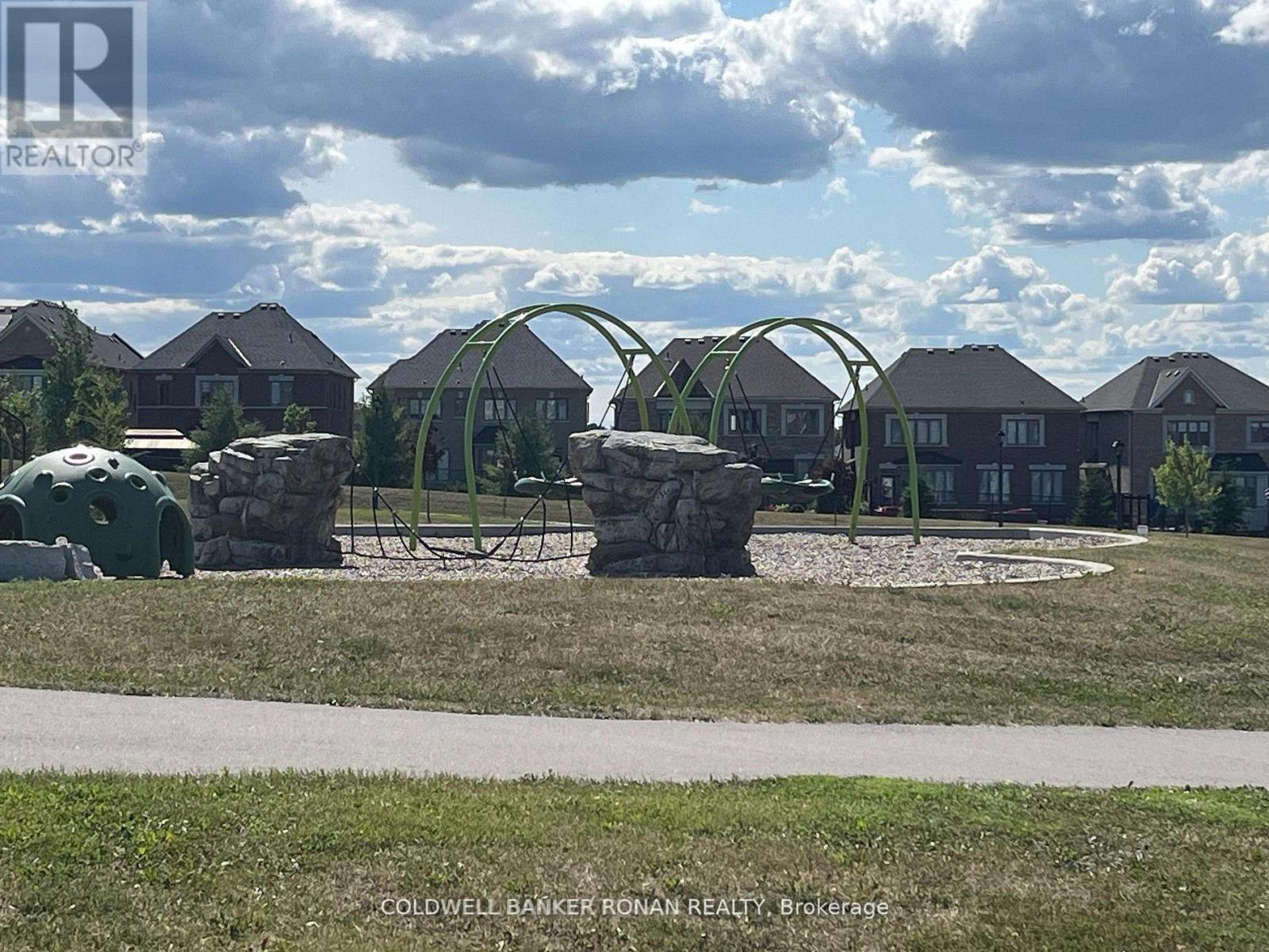 89 Meadow Vista Crescent, East Gwillimbury, Ontario  L9N 0T4 - Photo 9 - N12905000