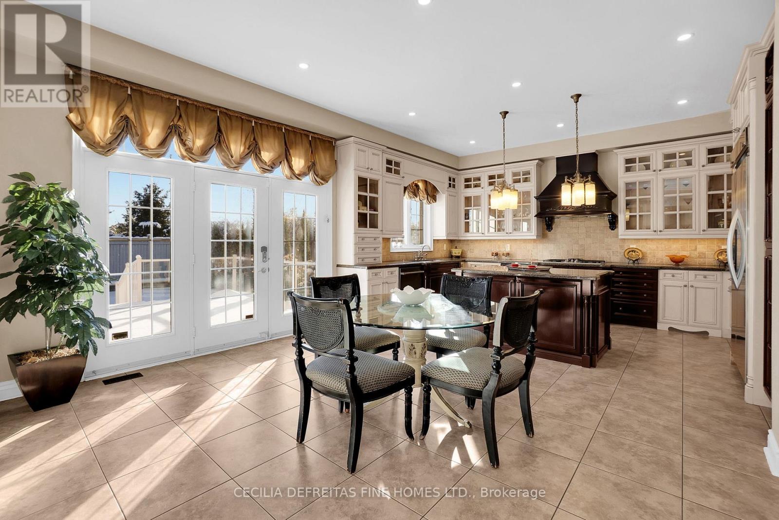 11 Beauvista Court, Vaughan (Vellore Village), Ontario  L4H 3G6 - Photo 18 - N12905014