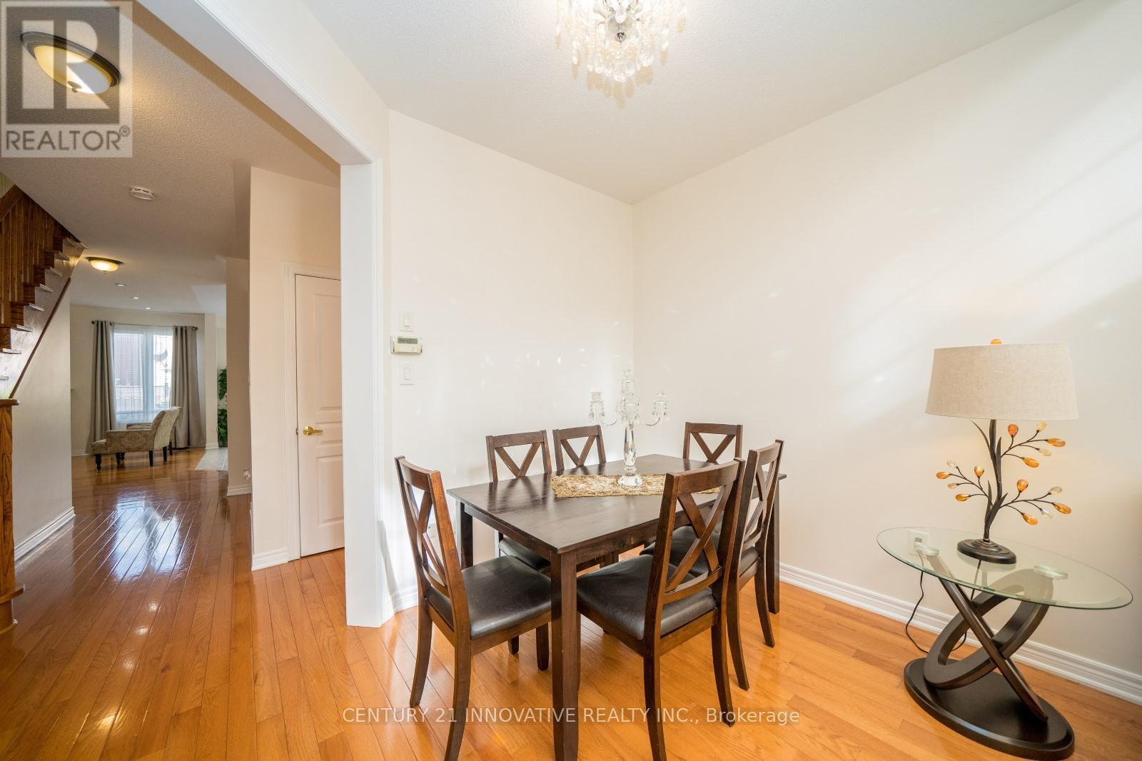 161 Rizal Avenue, Markham, Ontario  L6B 0E7 - Photo 8 - N12905066