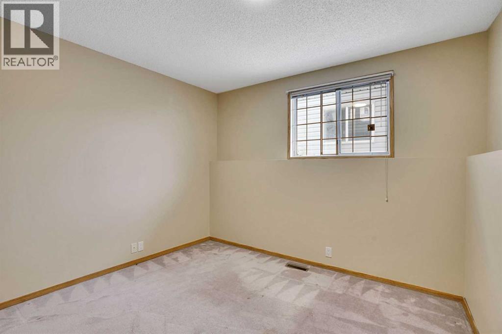 131 Martinridge Grove NE, Calgary, Alberta  T3J 3M4 - Photo 29 - A2284895