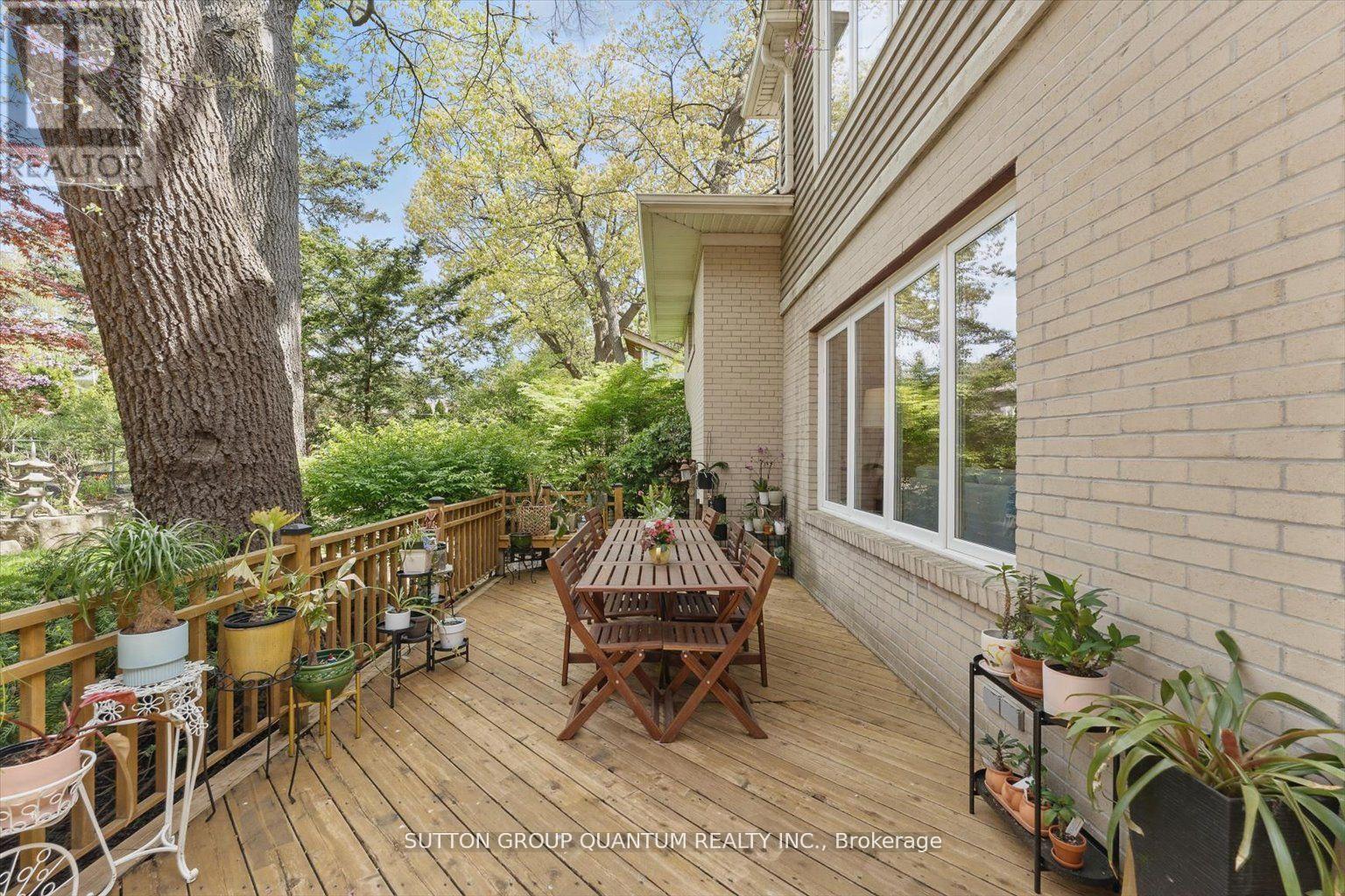 347 Pinetree Way, Mississauga, Ontario  L5G 2R4 - Photo 42 - W12904978