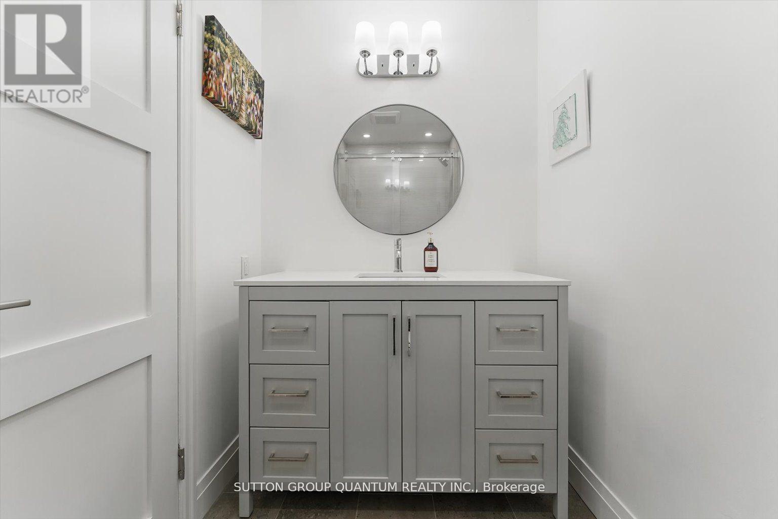 347 Pinetree Way, Mississauga, Ontario  L5G 2R4 - Photo 32 - W12904978