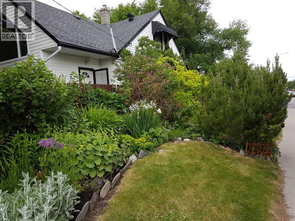 401 27 Avenue Nw, Calgary, Alberta  T2M 2H7 - Photo 3 - A2293333