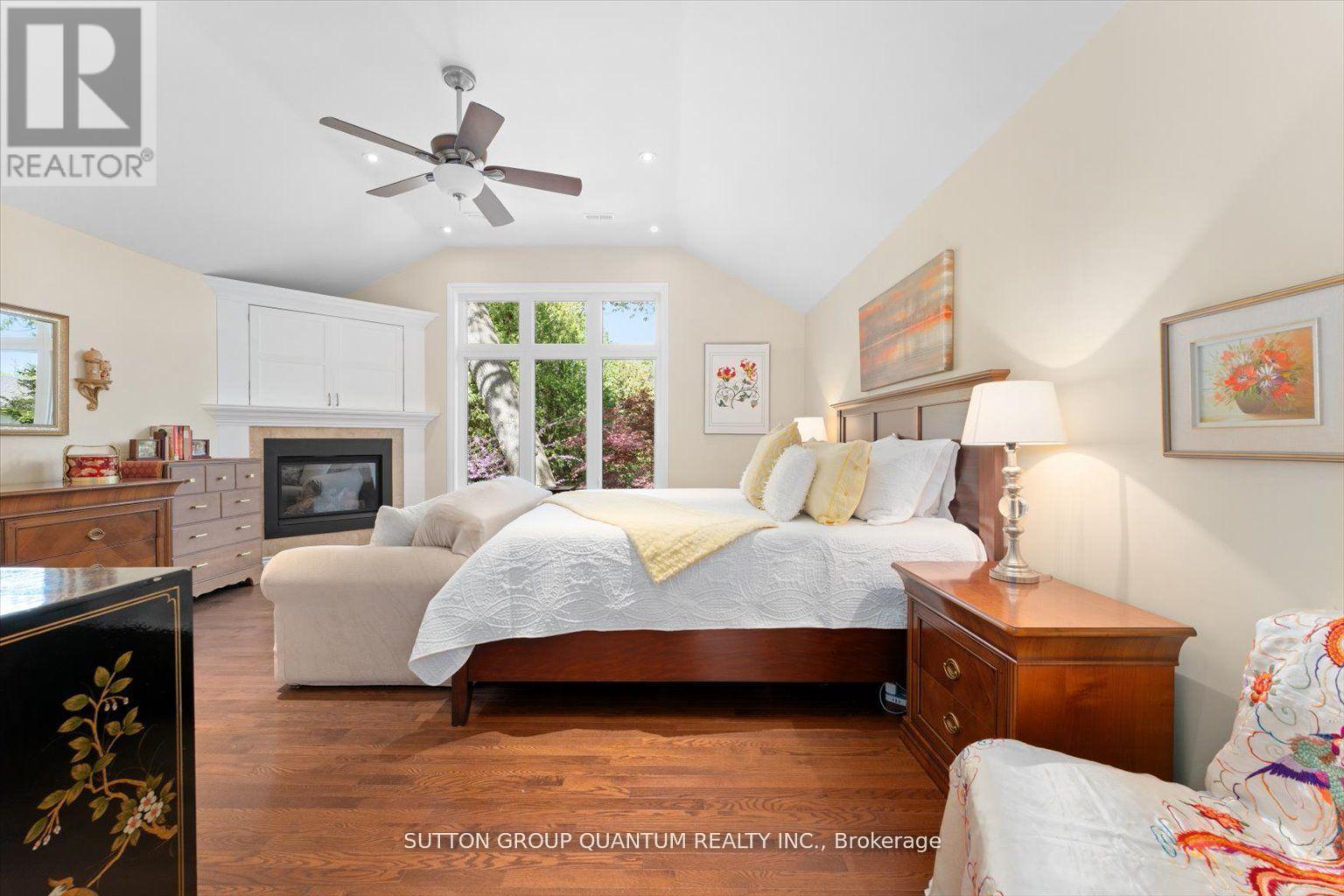 347 Pinetree Way, Mississauga, Ontario  L5G 2R4 - Photo 20 - W12904978