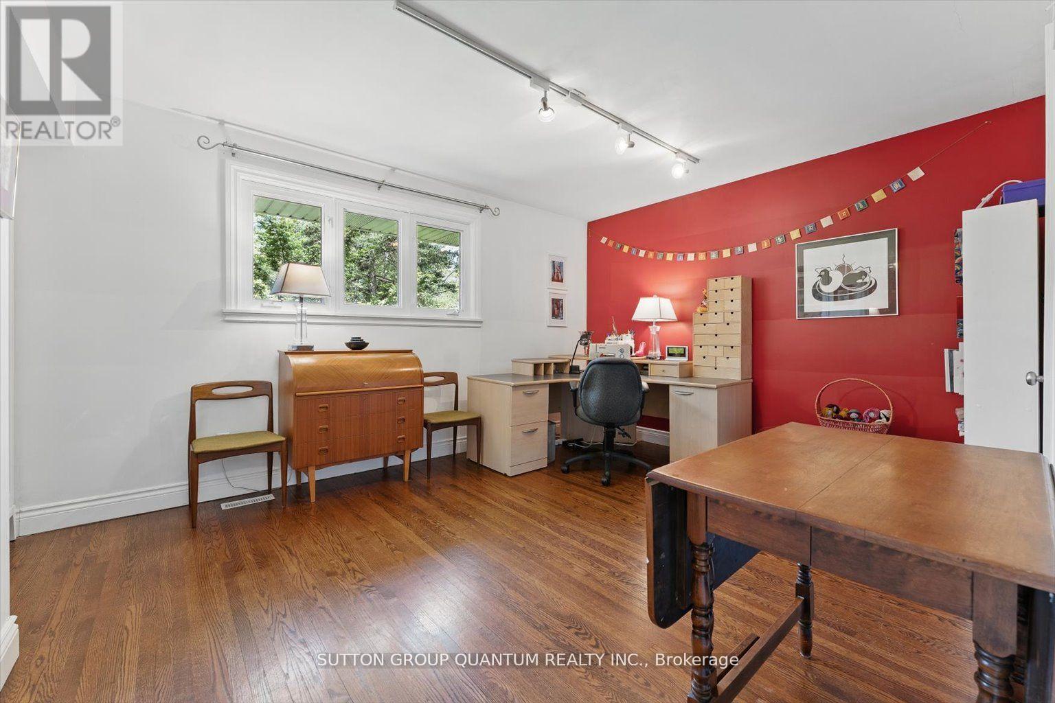 347 Pinetree Way, Mississauga, Ontario  L5G 2R4 - Photo 33 - W12904978