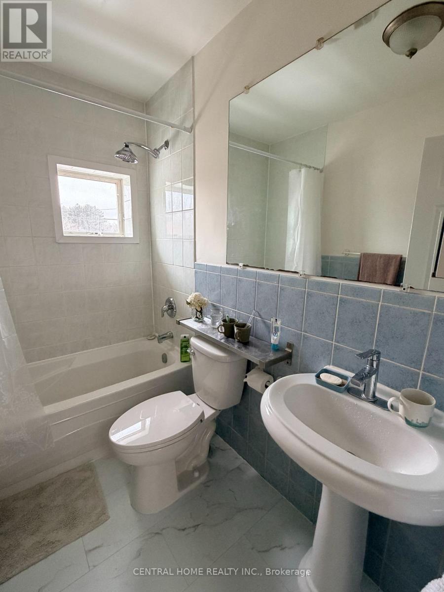 414 Plains Road E, Burlington, Ontario  L7T 2C8 - Photo 13 - W12905010