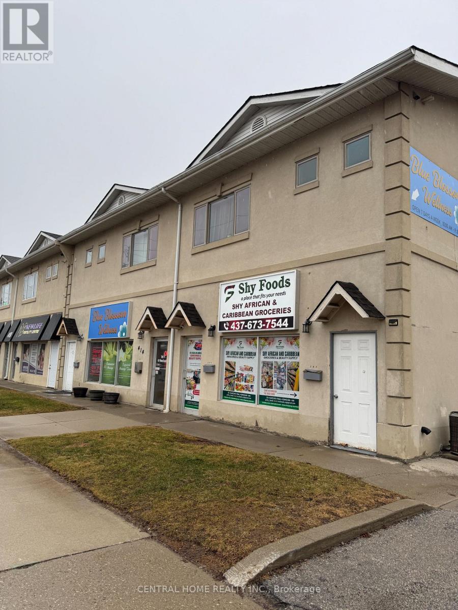 414 Plains Road E, Burlington, Ontario  L7T 2C8 - Photo 2 - W12905010