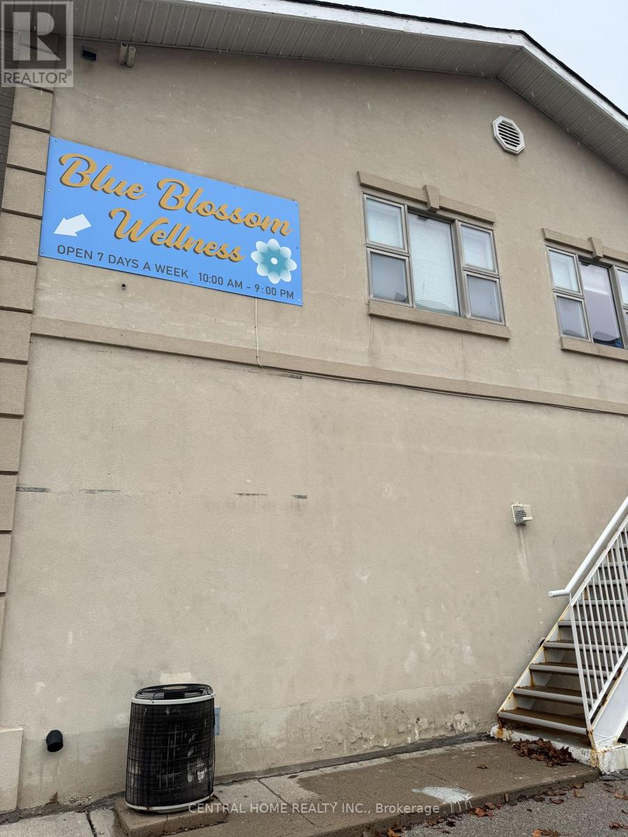 414 Plains Road E, Burlington, Ontario  L7T 2C8 - Photo 5 - W12905010