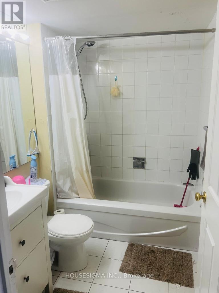 1507 - 26 Hanover Road, Brampton (Queen Street Corridor), Ontario  L6S 4T2 - Photo 19 - W12905024