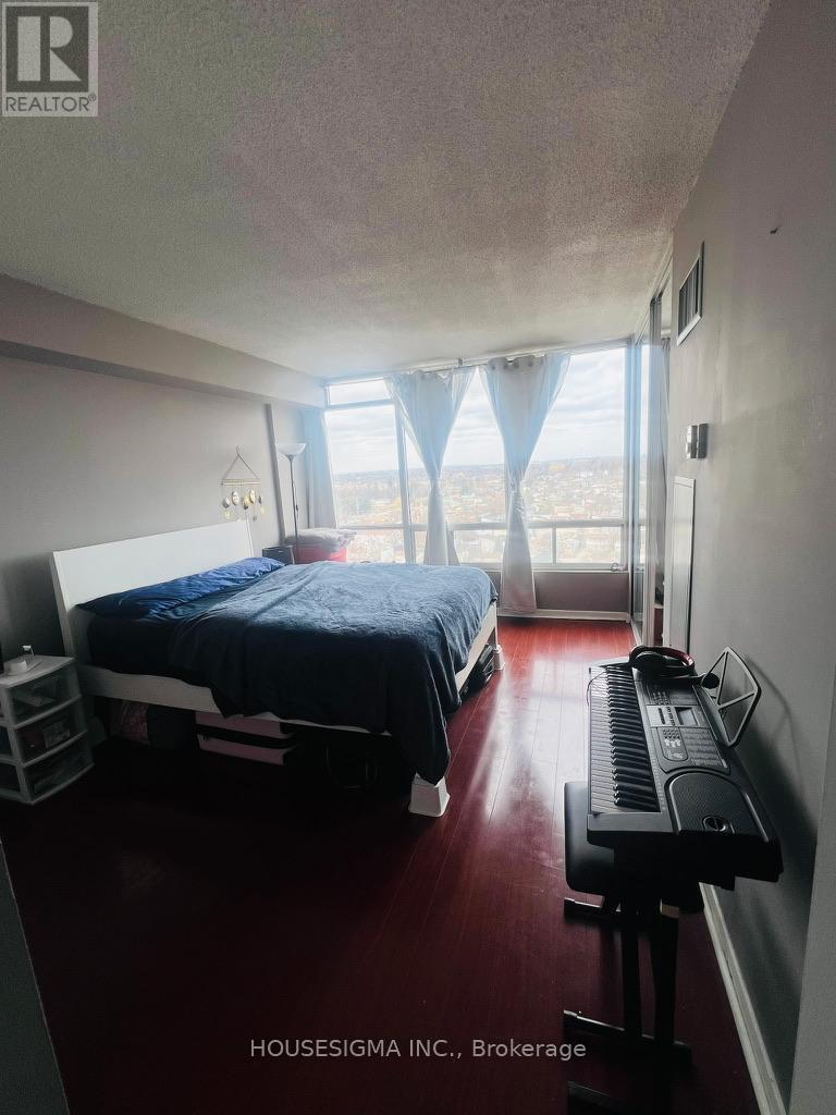 1507 - 26 Hanover Road, Brampton (Queen Street Corridor), Ontario  L6S 4T2 - Photo 6 - W12905024