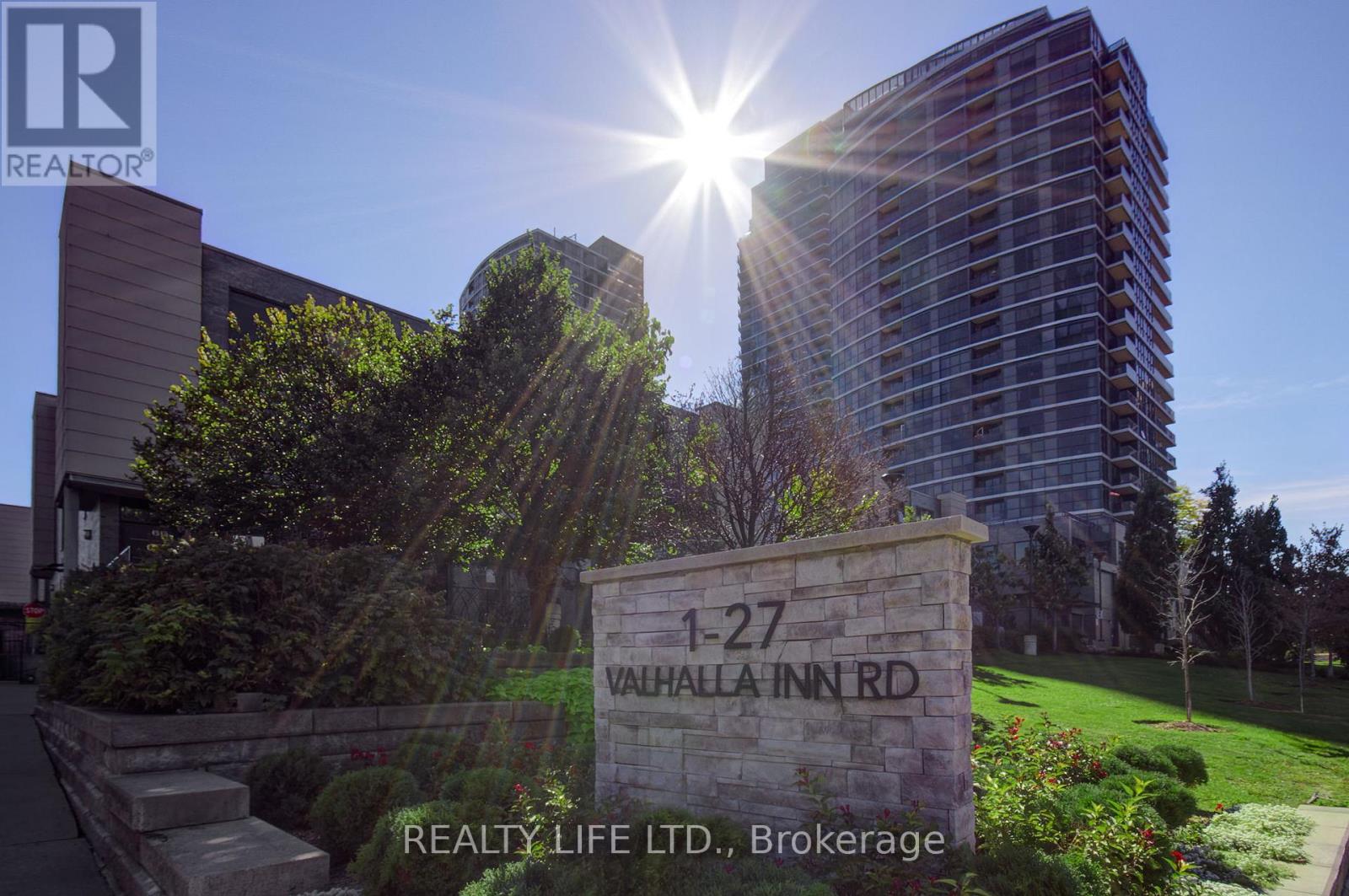 1003 - 5 Valhalla Inn Road, Toronto, Ontario  M9B 0B1 - Photo 2 - W12905038