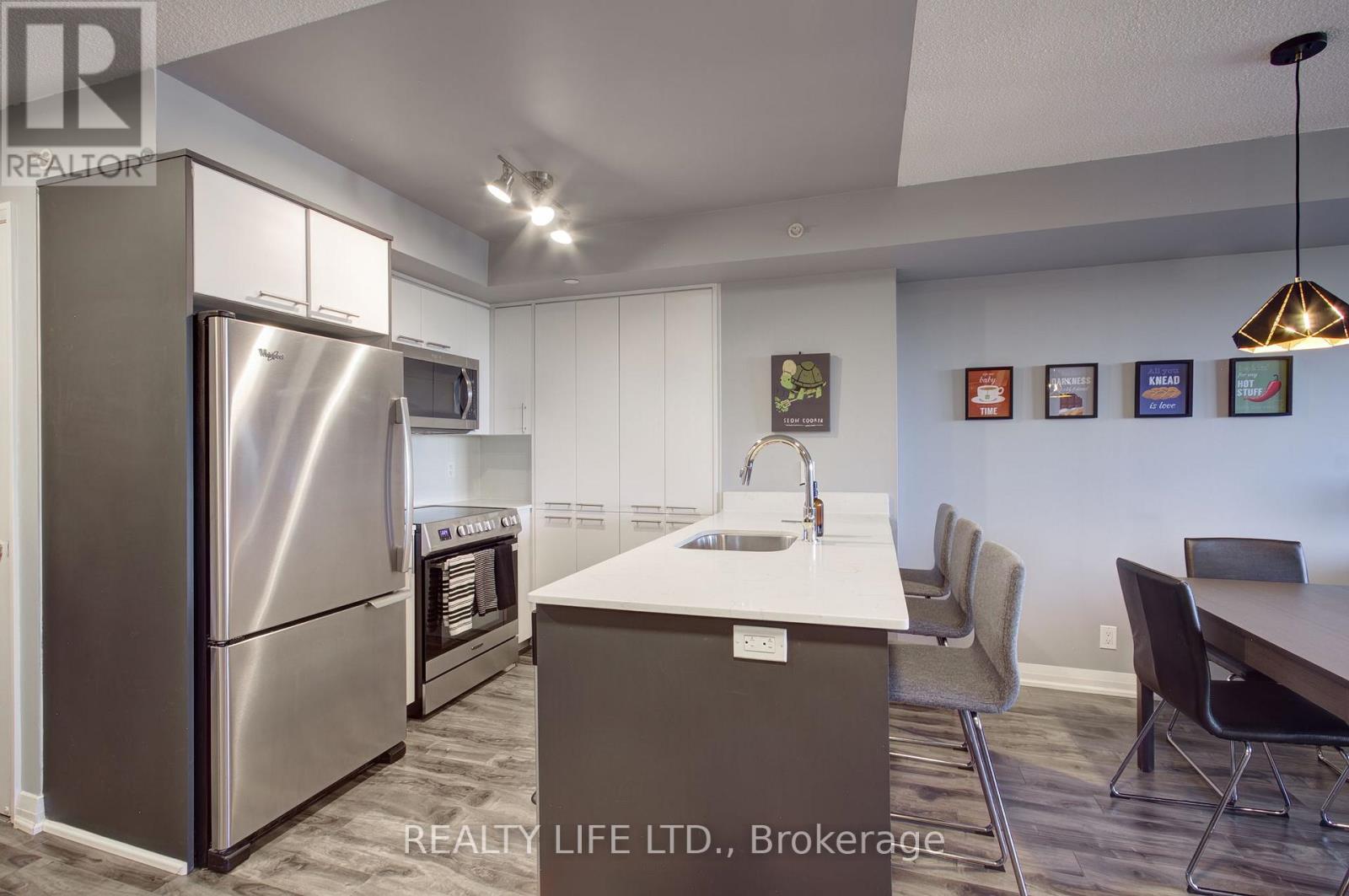 1003 - 5 Valhalla Inn Road, Toronto, Ontario  M9B 0B1 - Photo 6 - W12905038