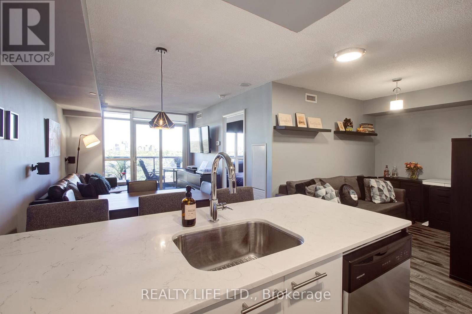 1003 - 5 Valhalla Inn Road, Toronto, Ontario  M9B 0B1 - Photo 9 - W12905038