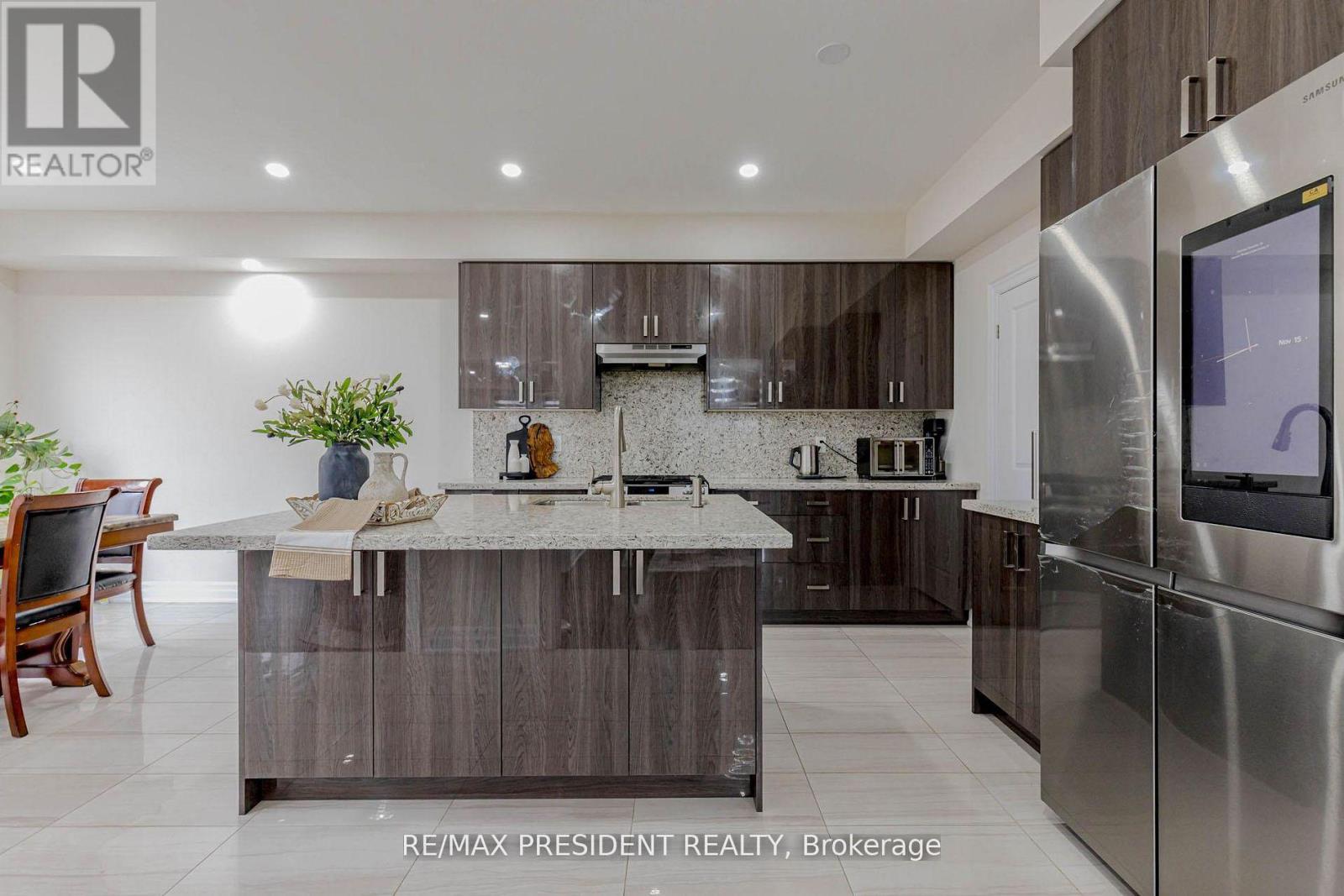 2 Vincena Road, Caledon, Ontario  L7C 4M5 - Photo 14 - W12905040