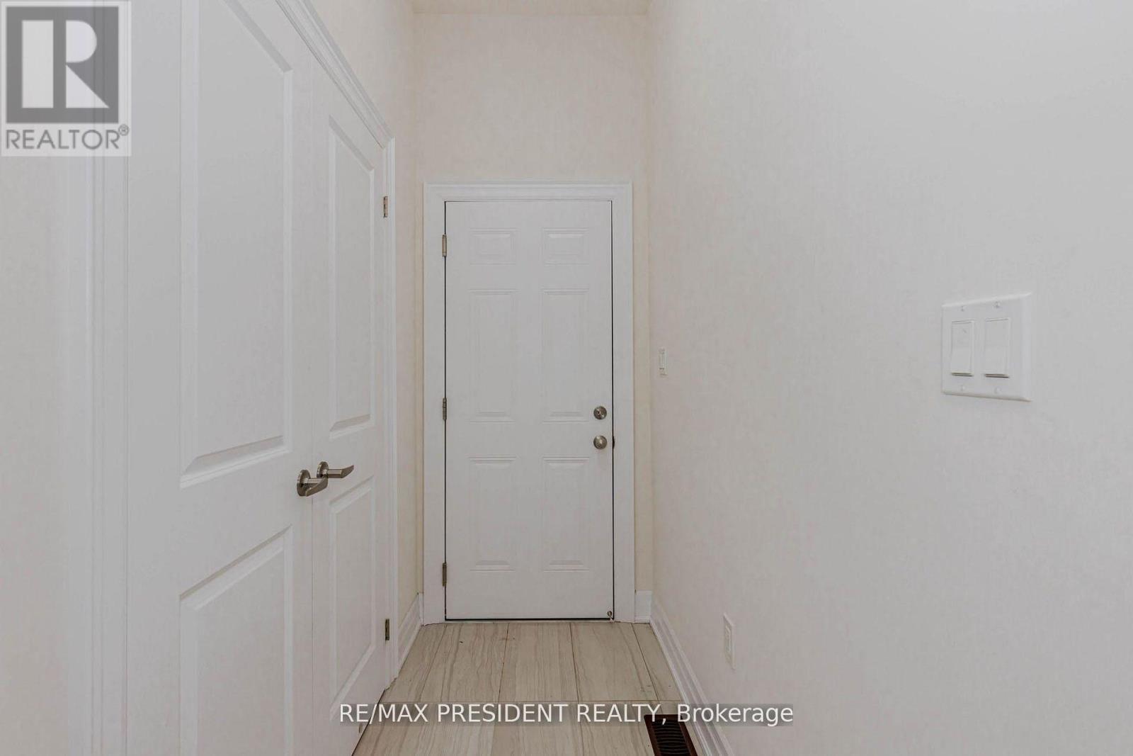 2 Vincena Road, Caledon, Ontario  L7C 4M5 - Photo 19 - W12905040