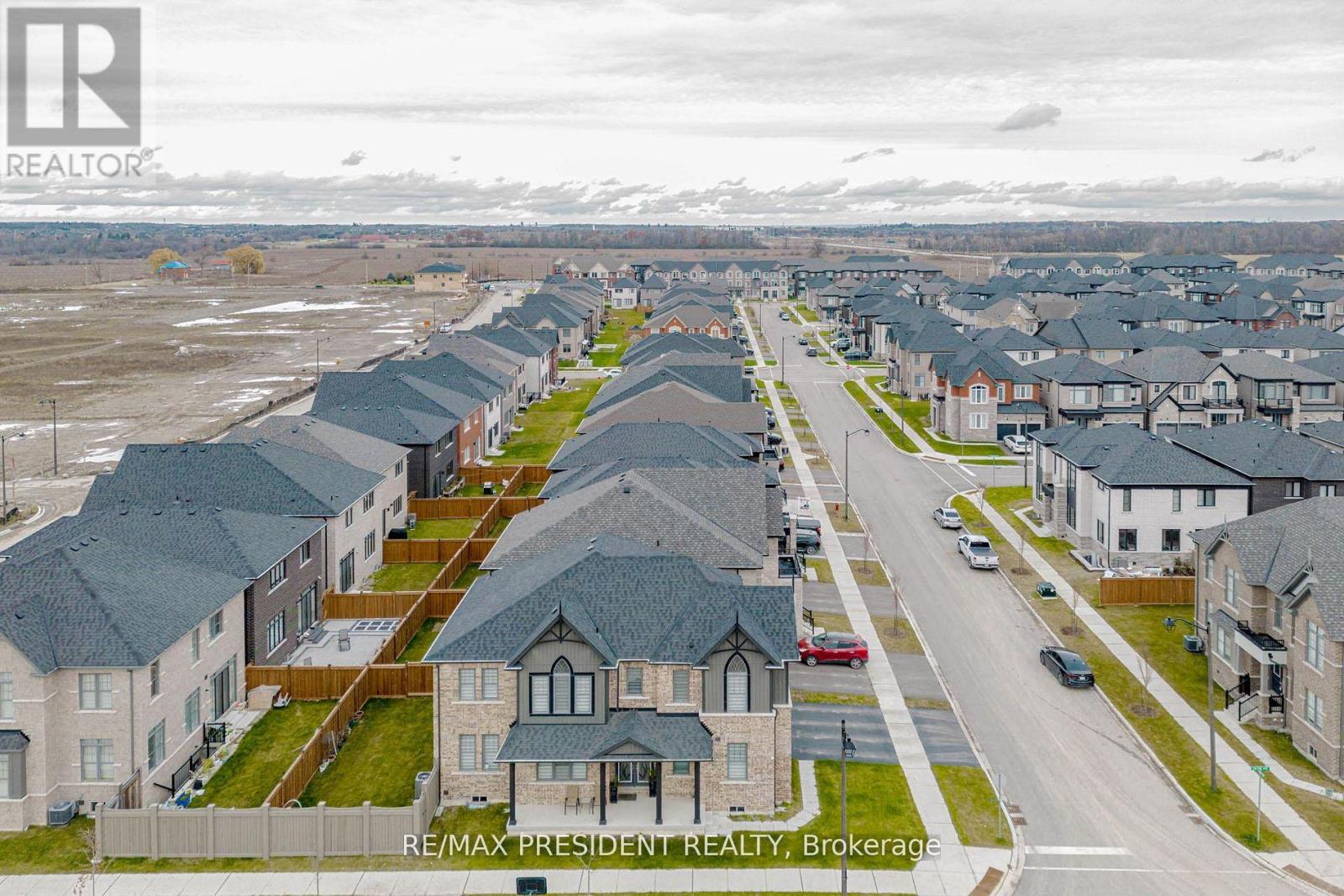 2 Vincena Road, Caledon, Ontario  L7C 4M5 - Photo 4 - W12905040