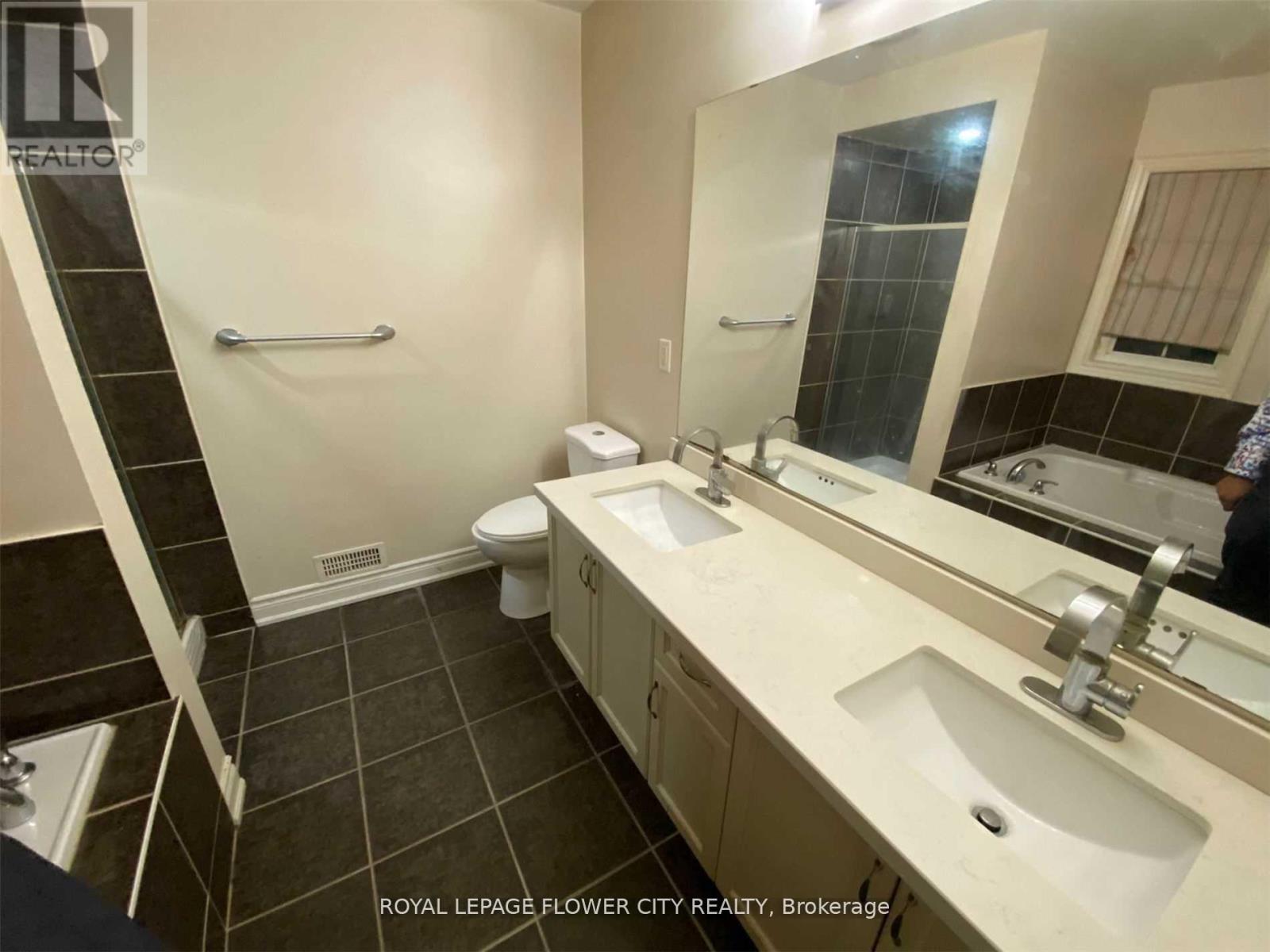 38 Black Diamond Crescent, Brampton, Ontario  L6X 1A2 - Photo 26 - W12905042