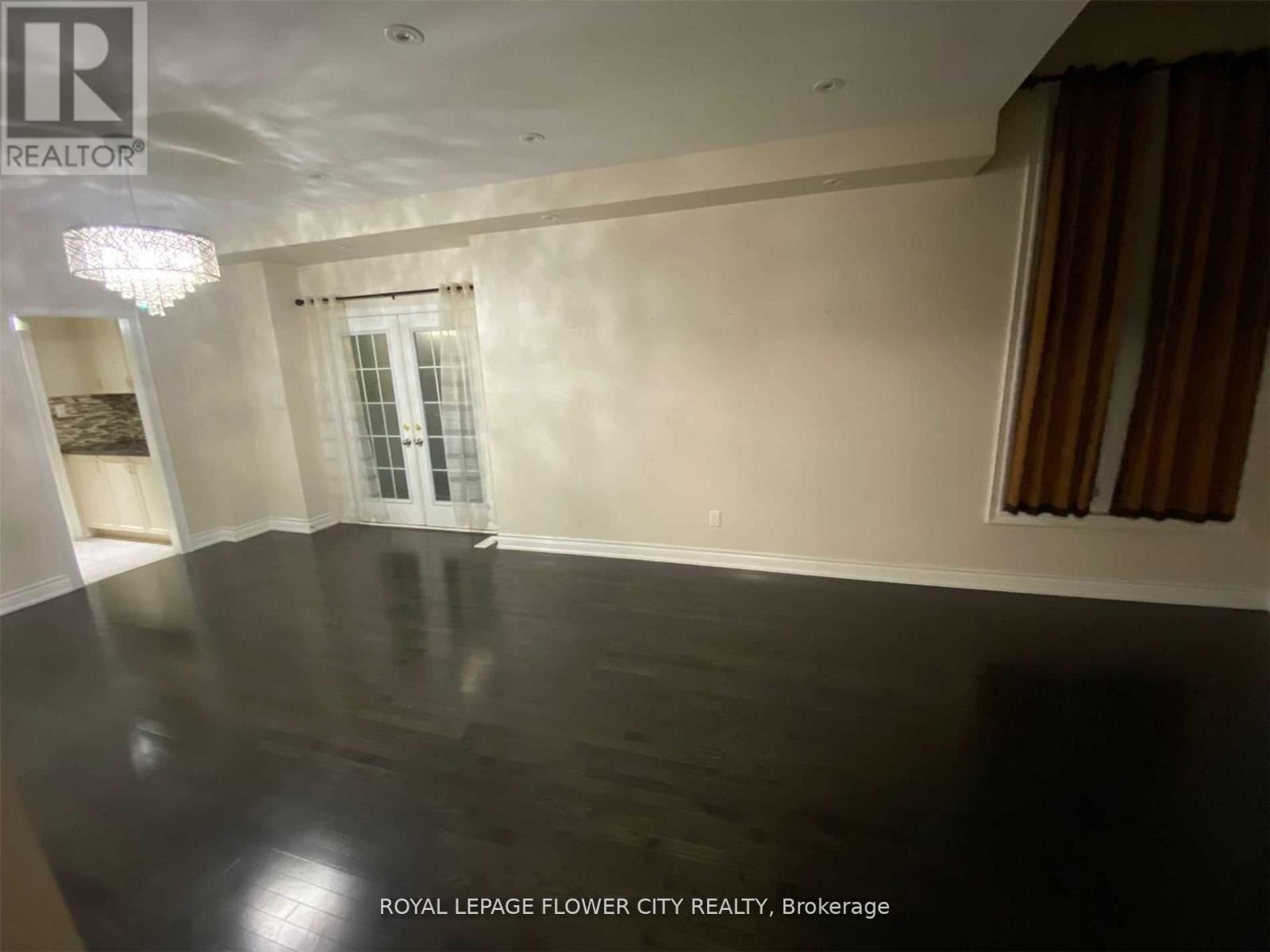 38 Black Diamond Crescent, Brampton, Ontario  L6X 1A2 - Photo 6 - W12905042