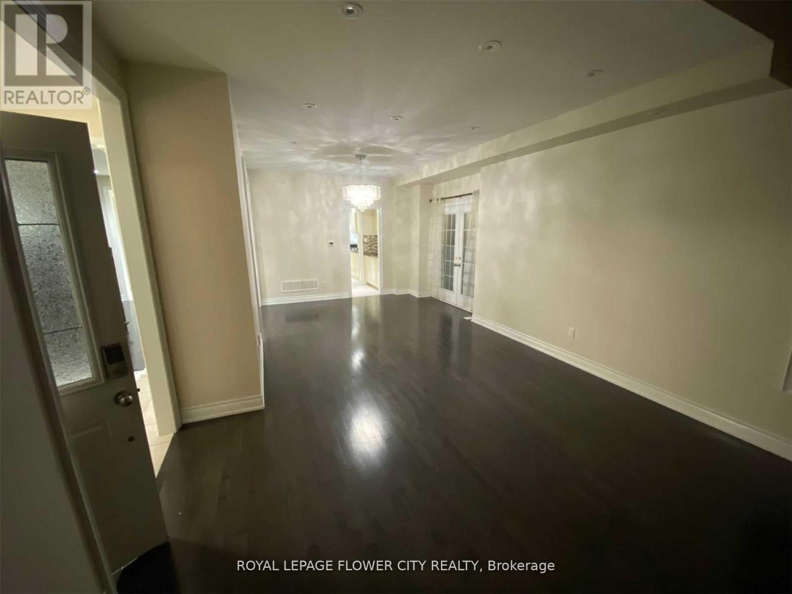 38 Black Diamond Crescent, Brampton, Ontario  L6X 1A2 - Photo 7 - W12905042