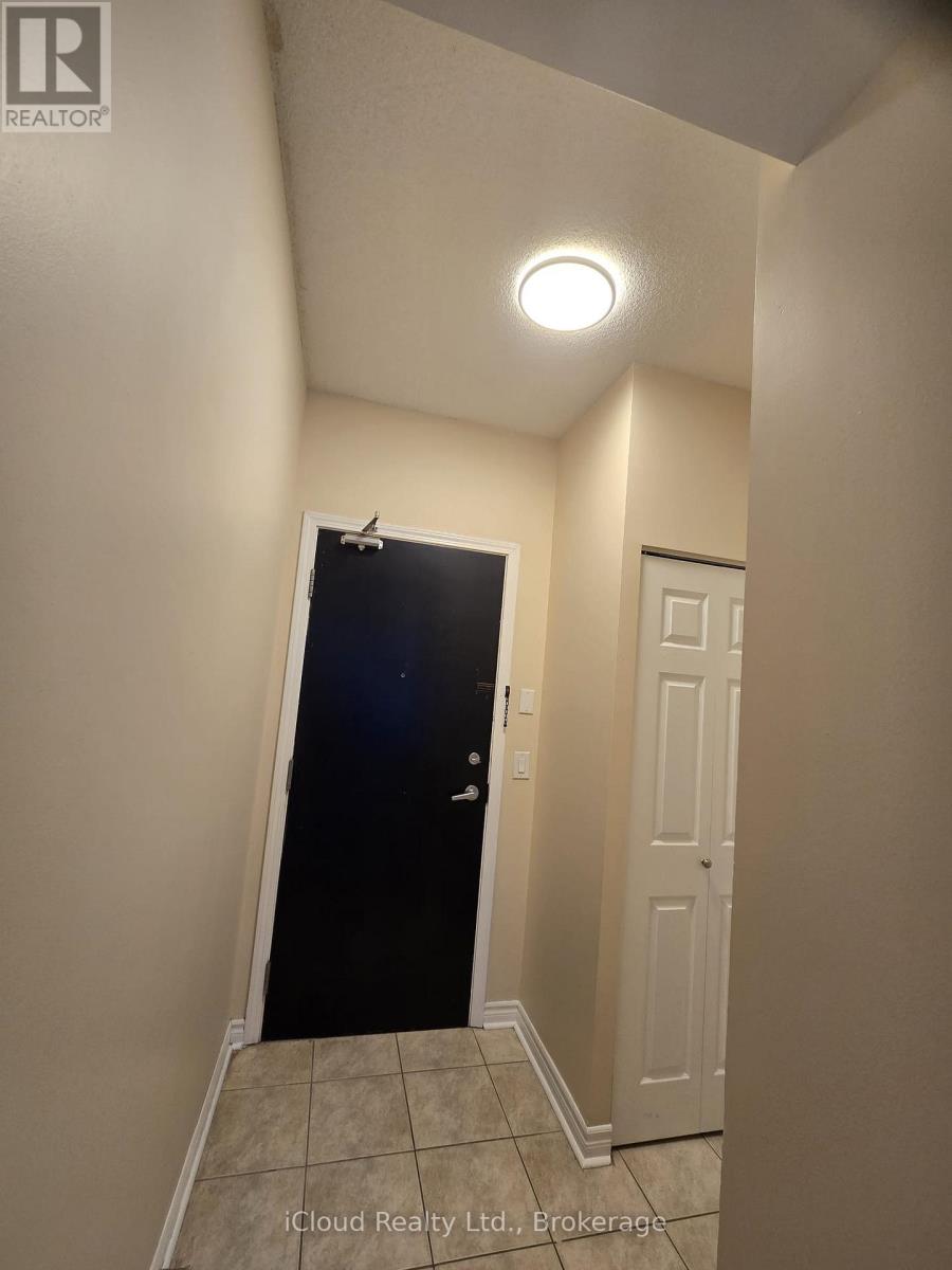 1107 - 388 Prince Of Wales Drive, Mississauga (City Centre), Ontario  L5B 0A1 - Photo 5 - W12905048