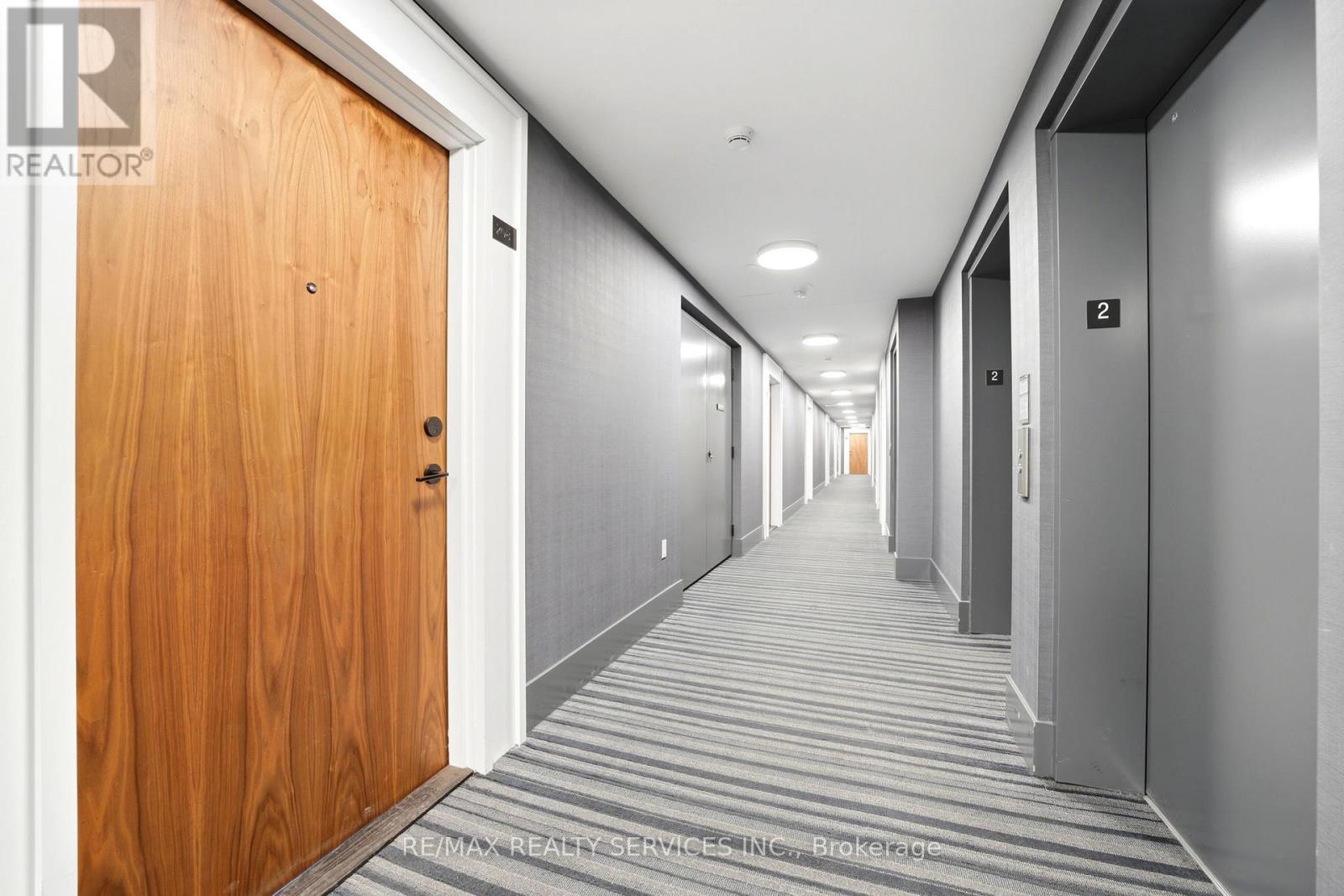 208 - 10 Lagerfeld Drive, Brampton, Ontario  L7A 5L3 - Photo 4 - W12905052