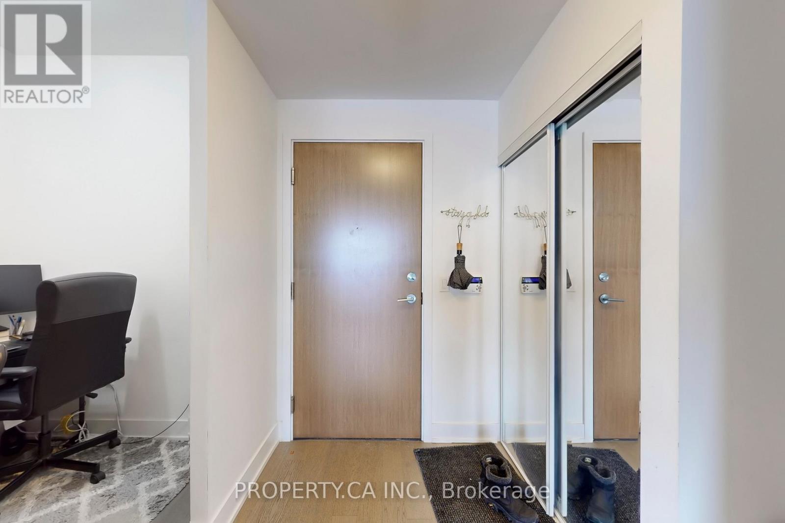 1703 - 20 Shore Breeze Drive, Toronto (Mimico), Ontario  M8V 0C7 - Photo 6 - W12905062