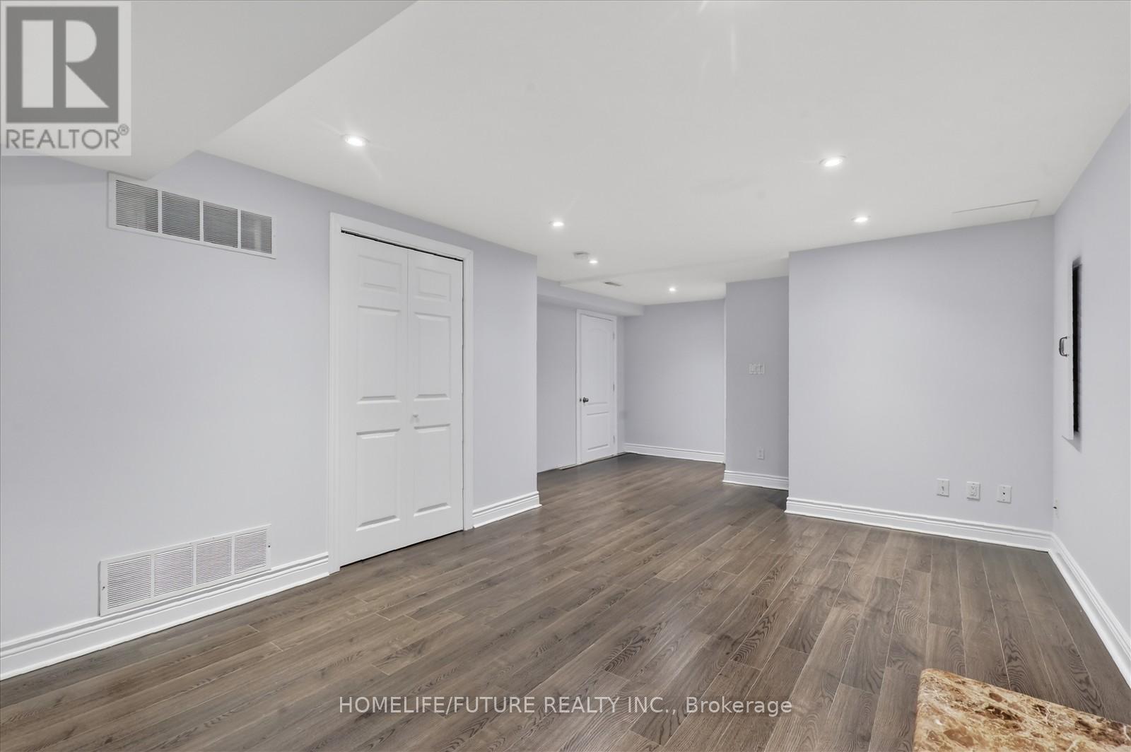 24 Wild Indigo Crescent, Brampton, Ontario  L6R 2J9 - Photo 7 - W12905078