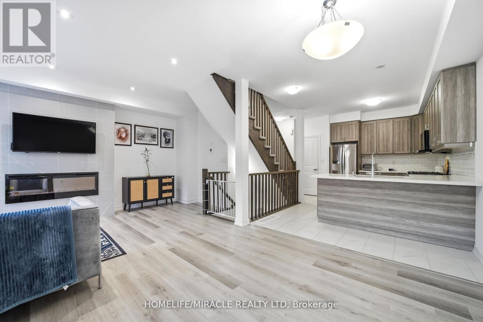 95 - 461 Blackburn Drive, Brantford, Ontario  N3T 0W9 - Photo 11 - X12905004