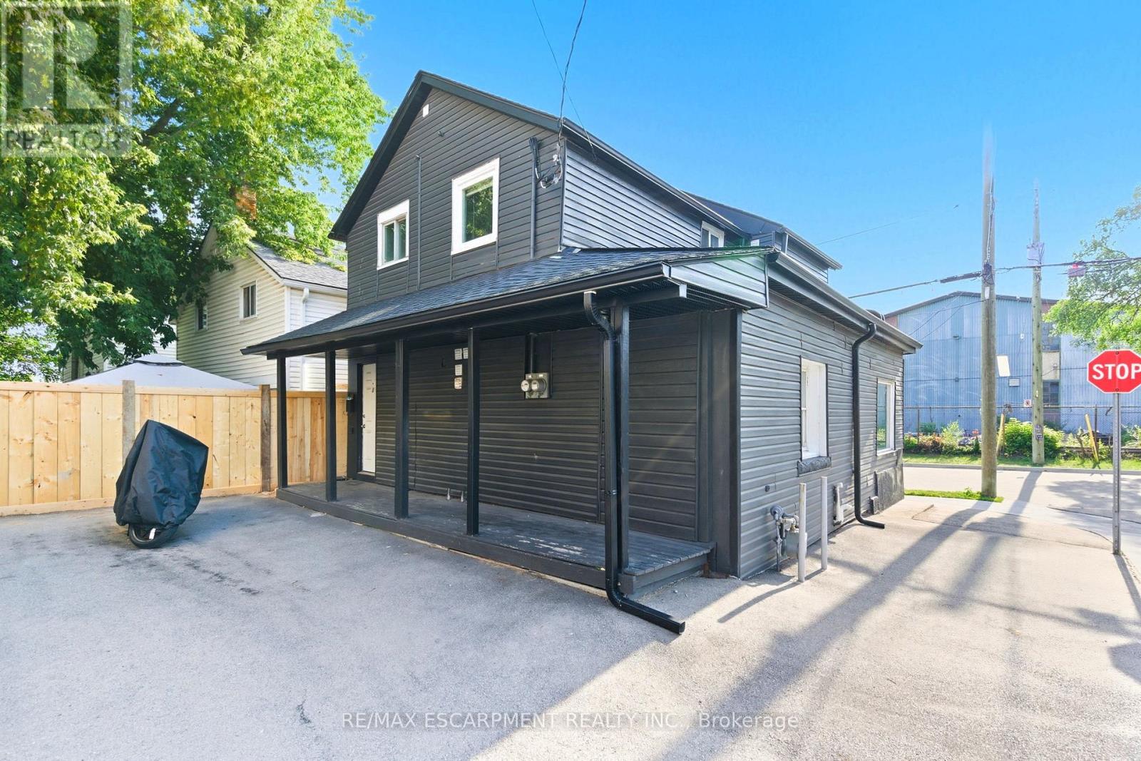 2 - 2 Windsor Street, Hamilton (Strathcona), Ontario  L8R 2G8 - Photo 19 - X12905030